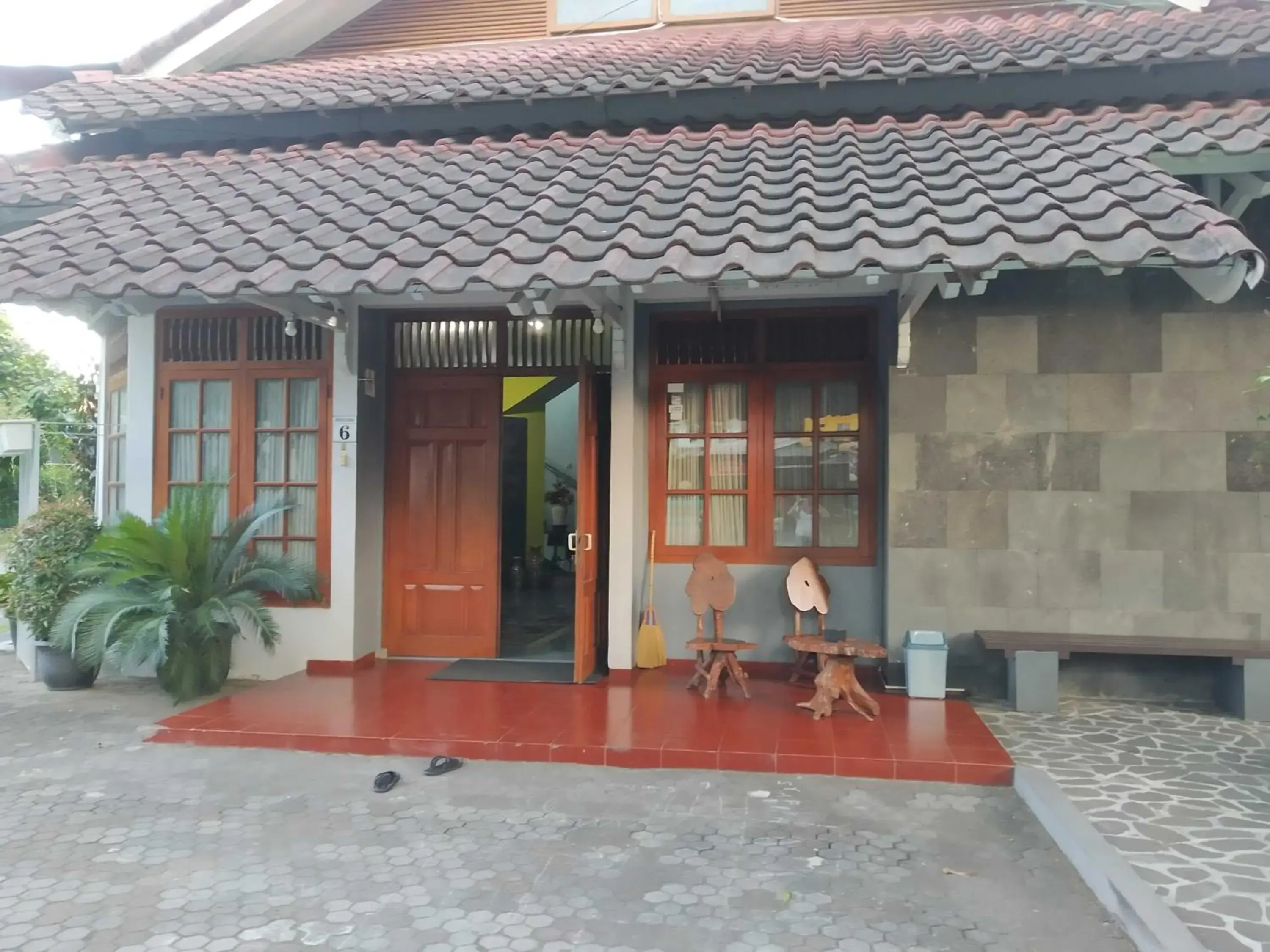 Property building in Embe Enem Homestay Property building in Embe Enem Homestay