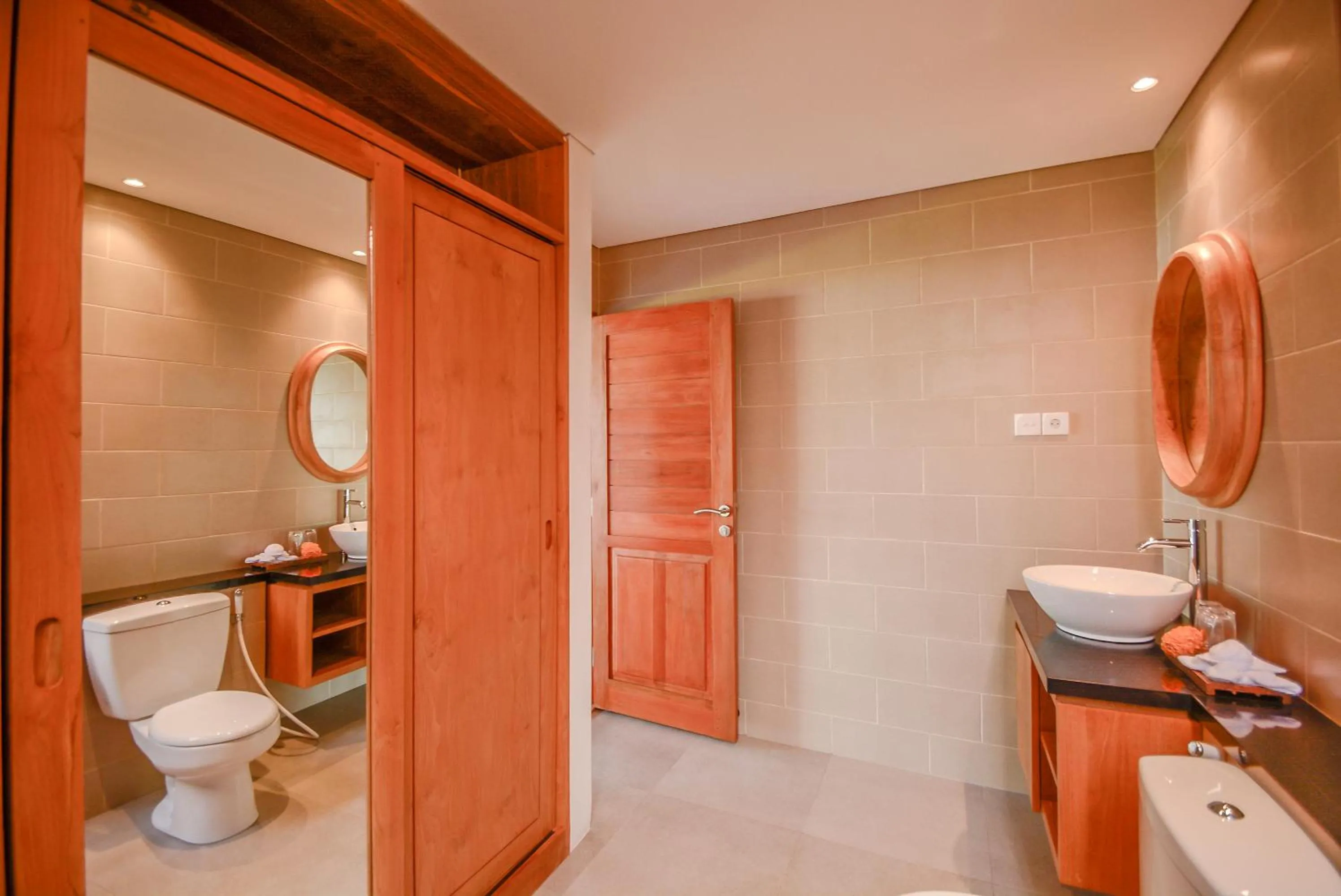 Shower in Villa Kupu Kupu Bingin