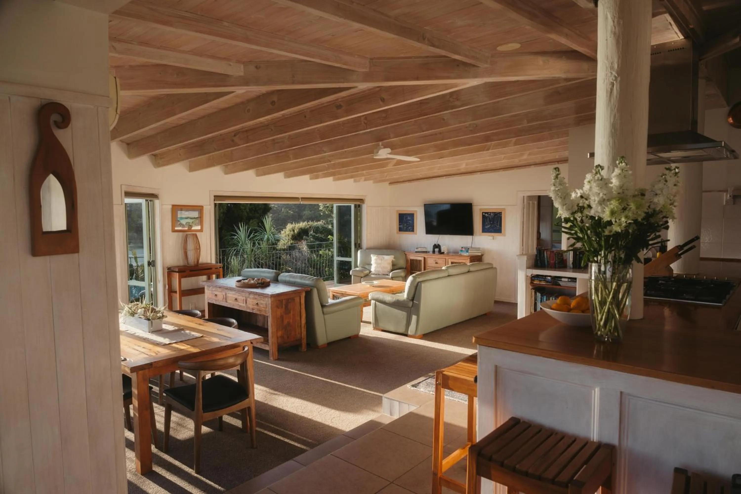 Living room in Cliff Edge by the Sea