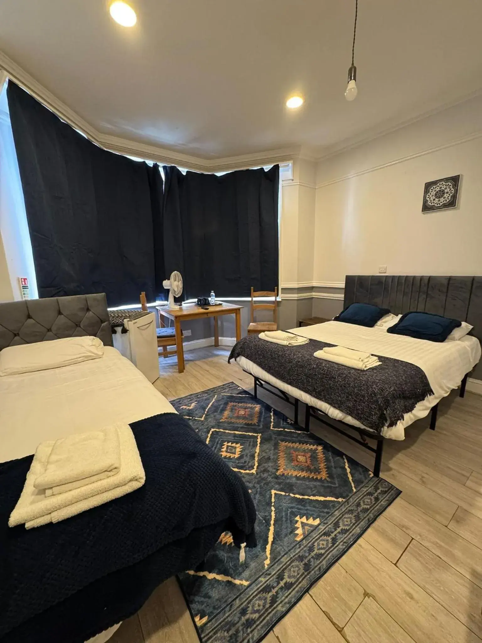 Bed in Golders Park Hotel Bed in Golders Park Hotel