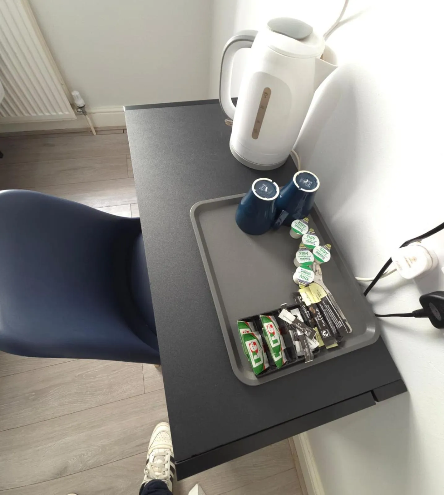 Coffee/tea facilities in Golders Park Hotel