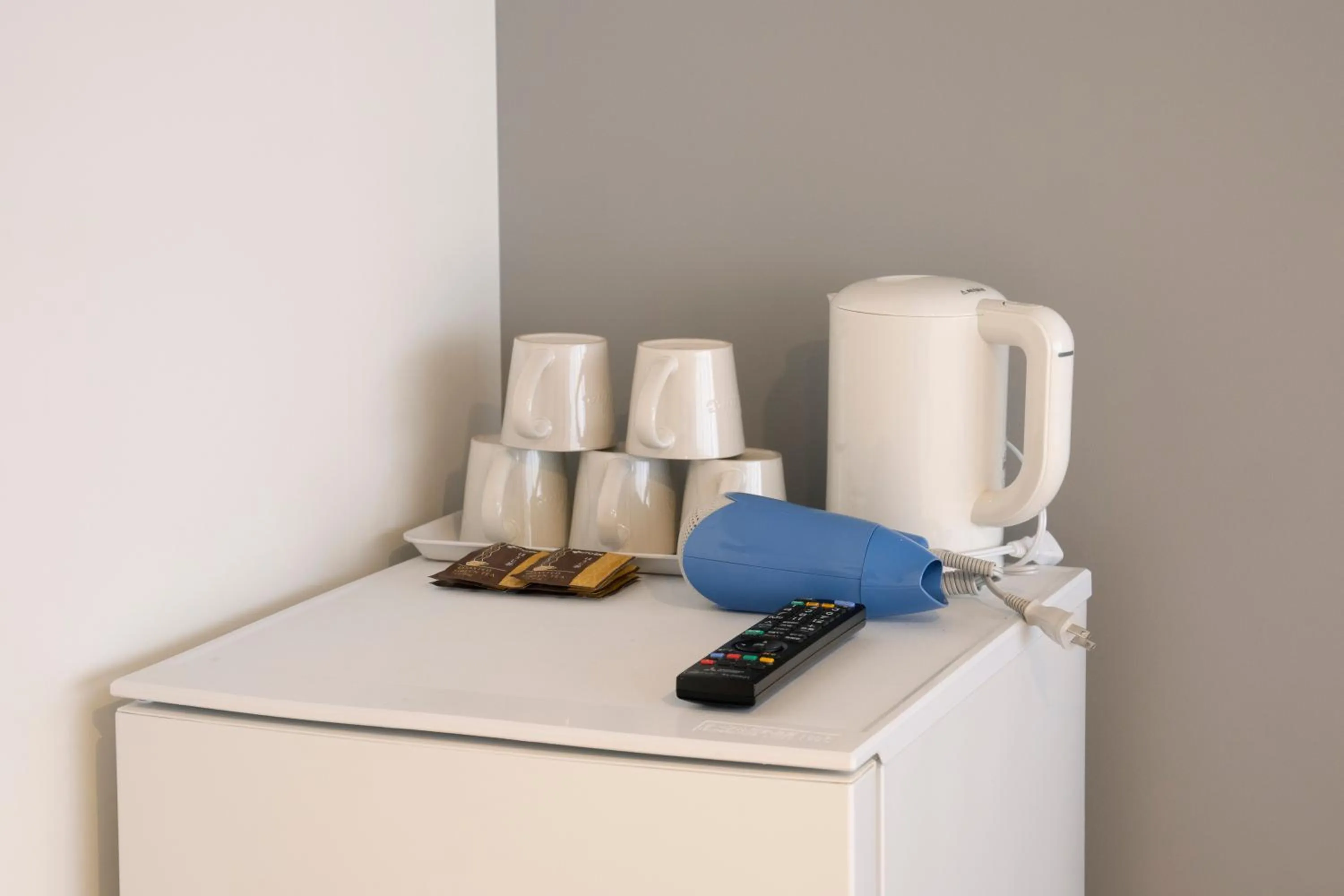 Coffee/tea facilities in Iwatoyama Hostel