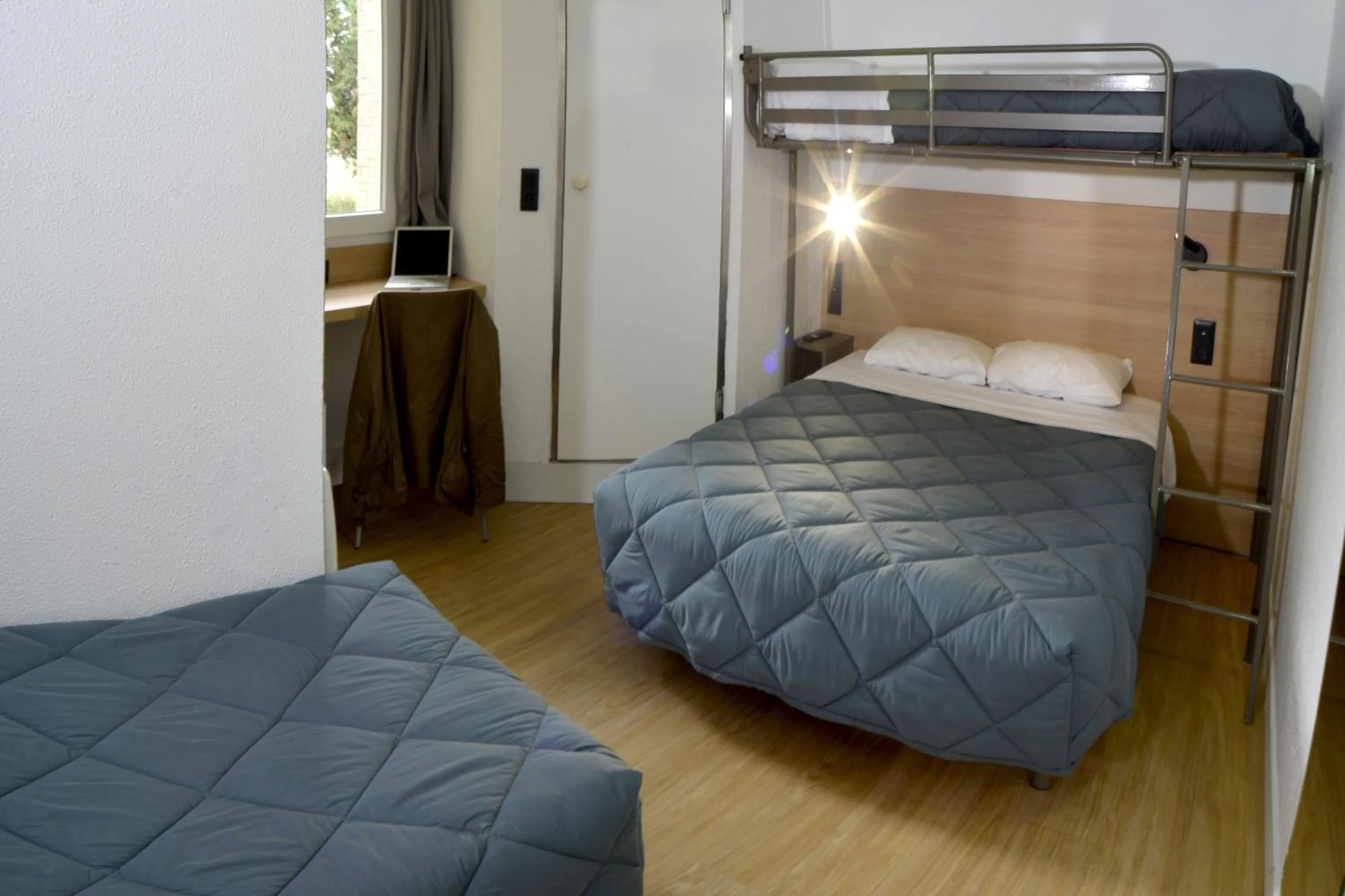 Bed in Premiere Classe Dunkerque Loon Plage