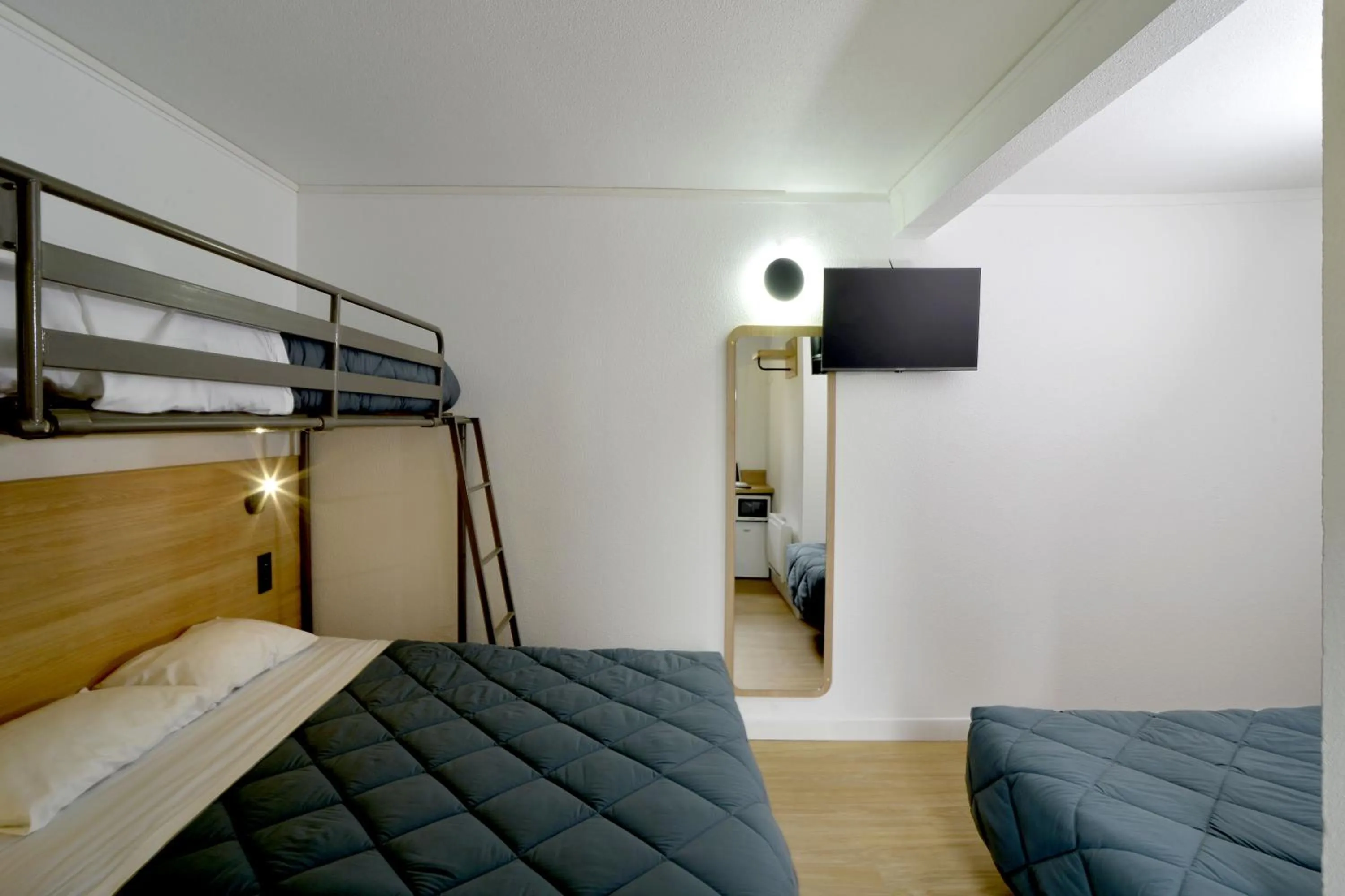 Bed in Premiere Classe Dunkerque Loon Plage