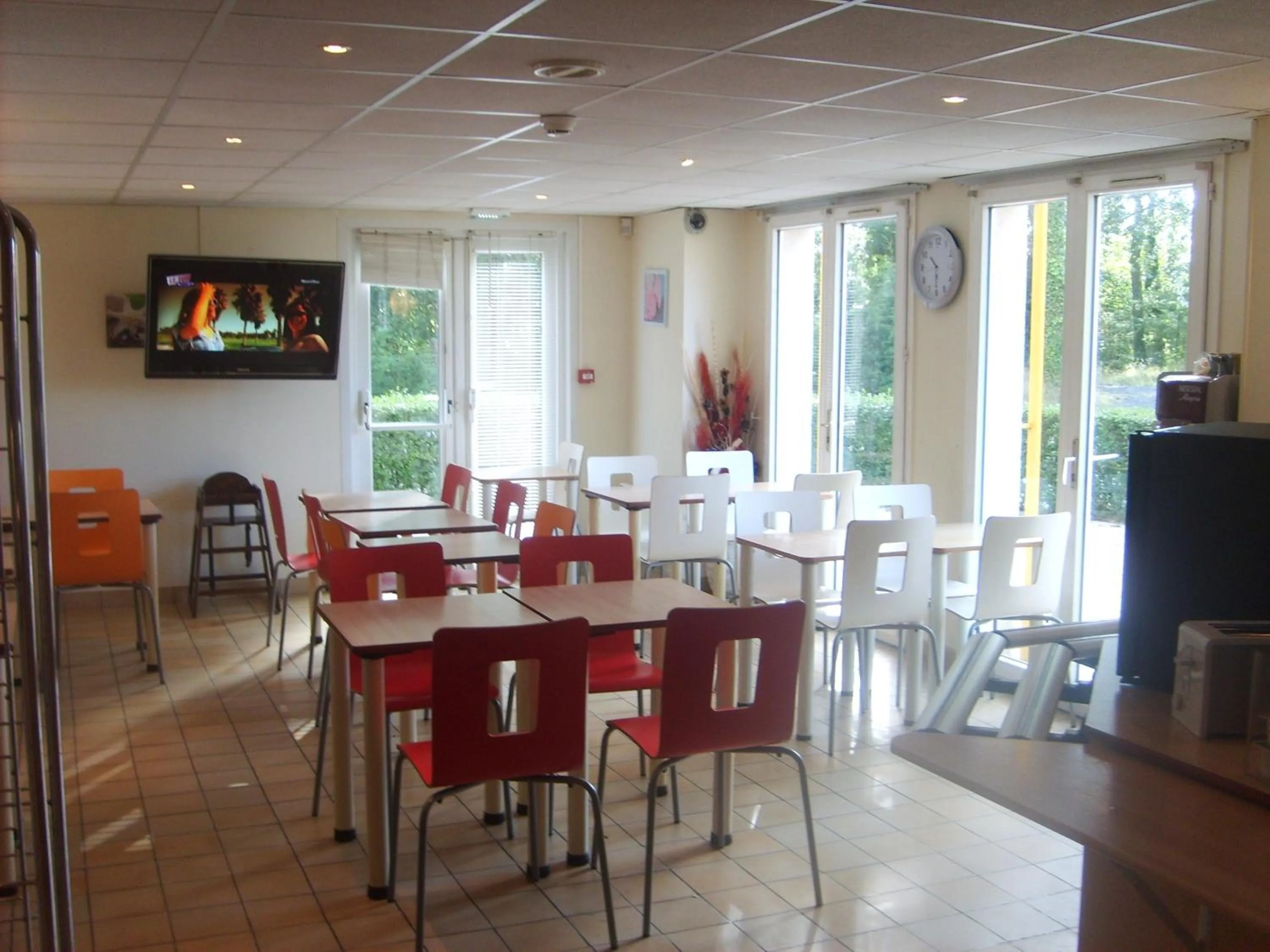 Restaurant/places to eat in Premiere Classe Dunkerque Loon Plage