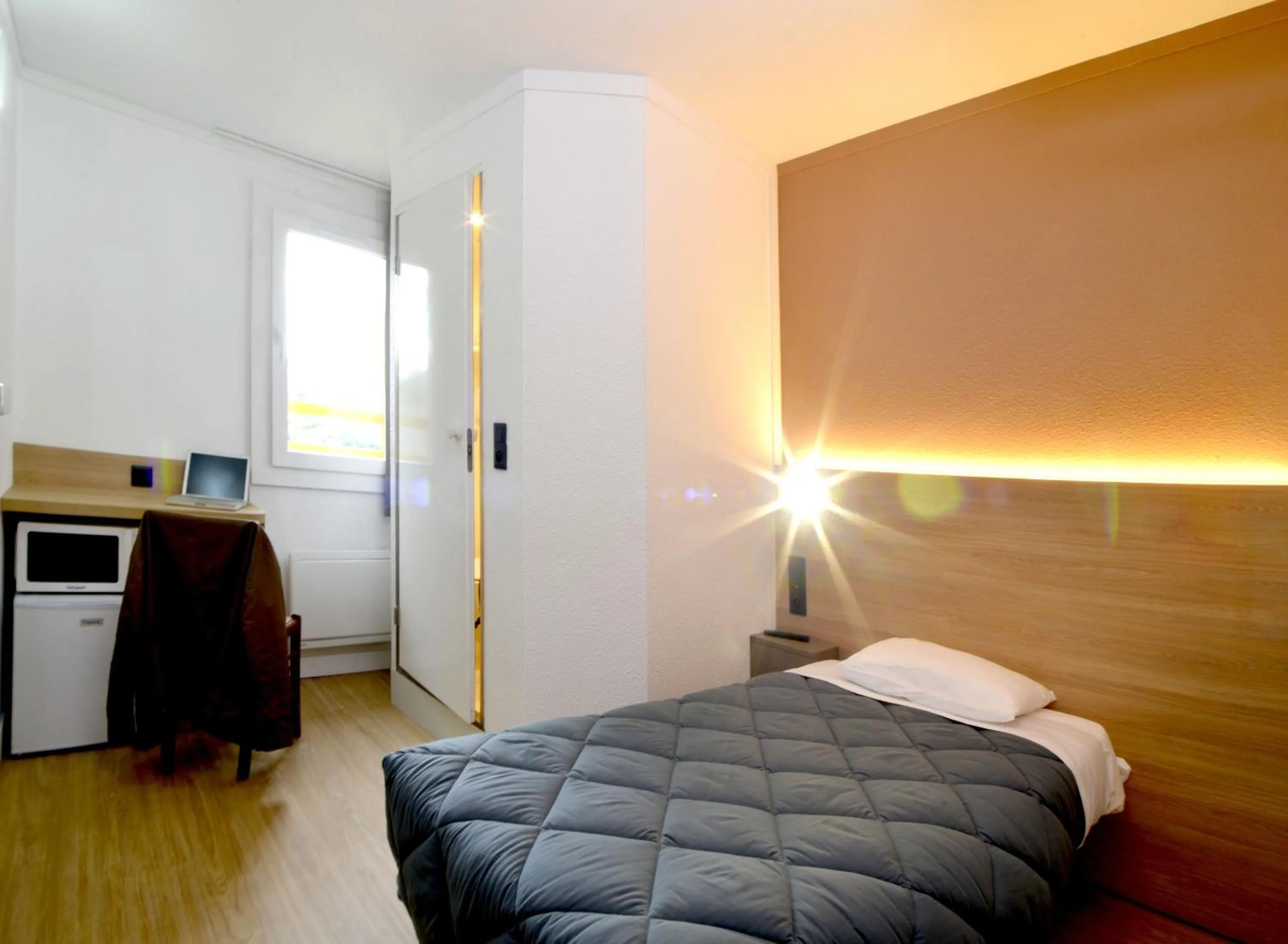 Bed in Premiere Classe Dunkerque Loon Plage