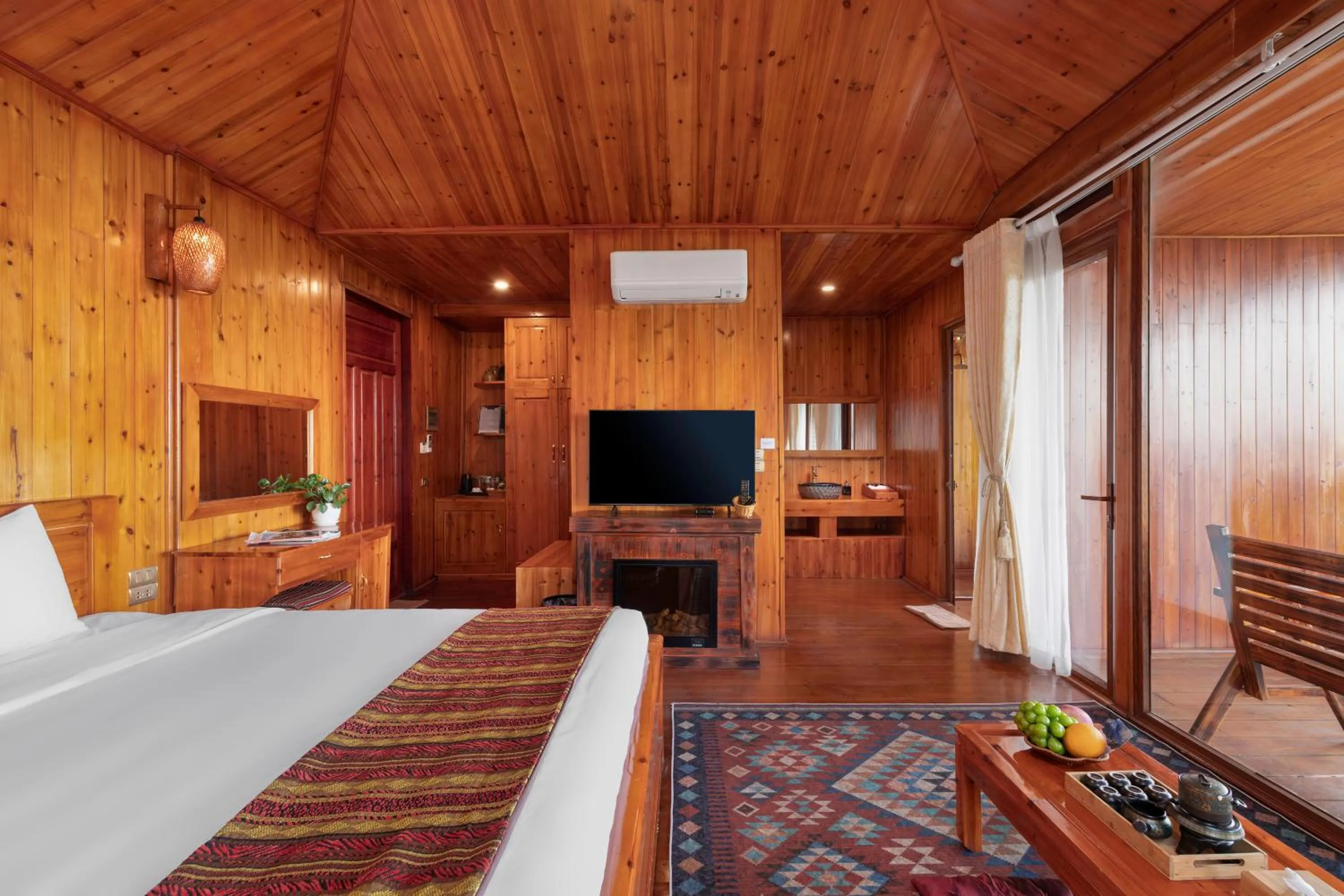 Bed in Heaven Gate O Quy Ho Hotel Sapa