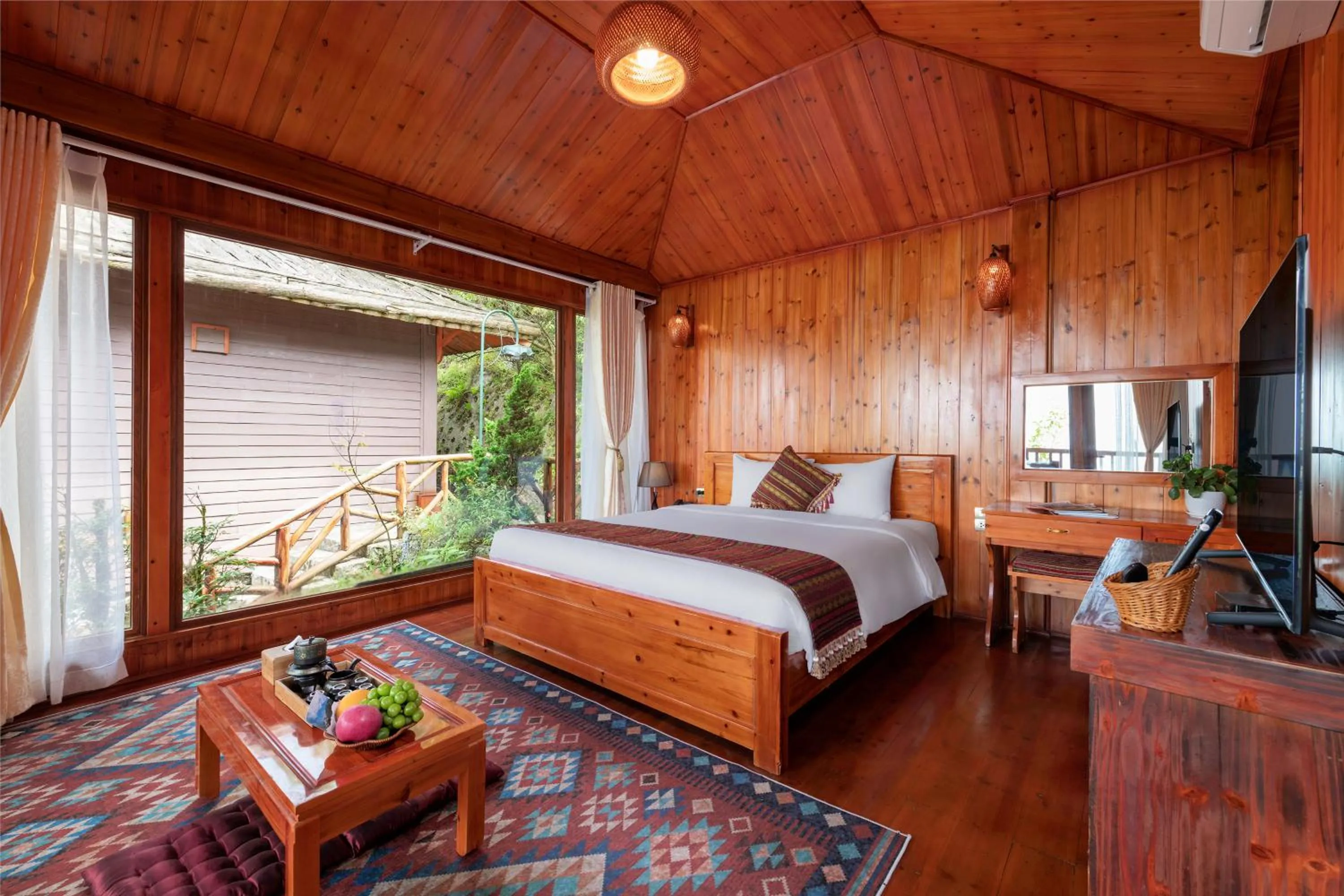 Bed in Heaven Gate O Quy Ho Hotel Sapa