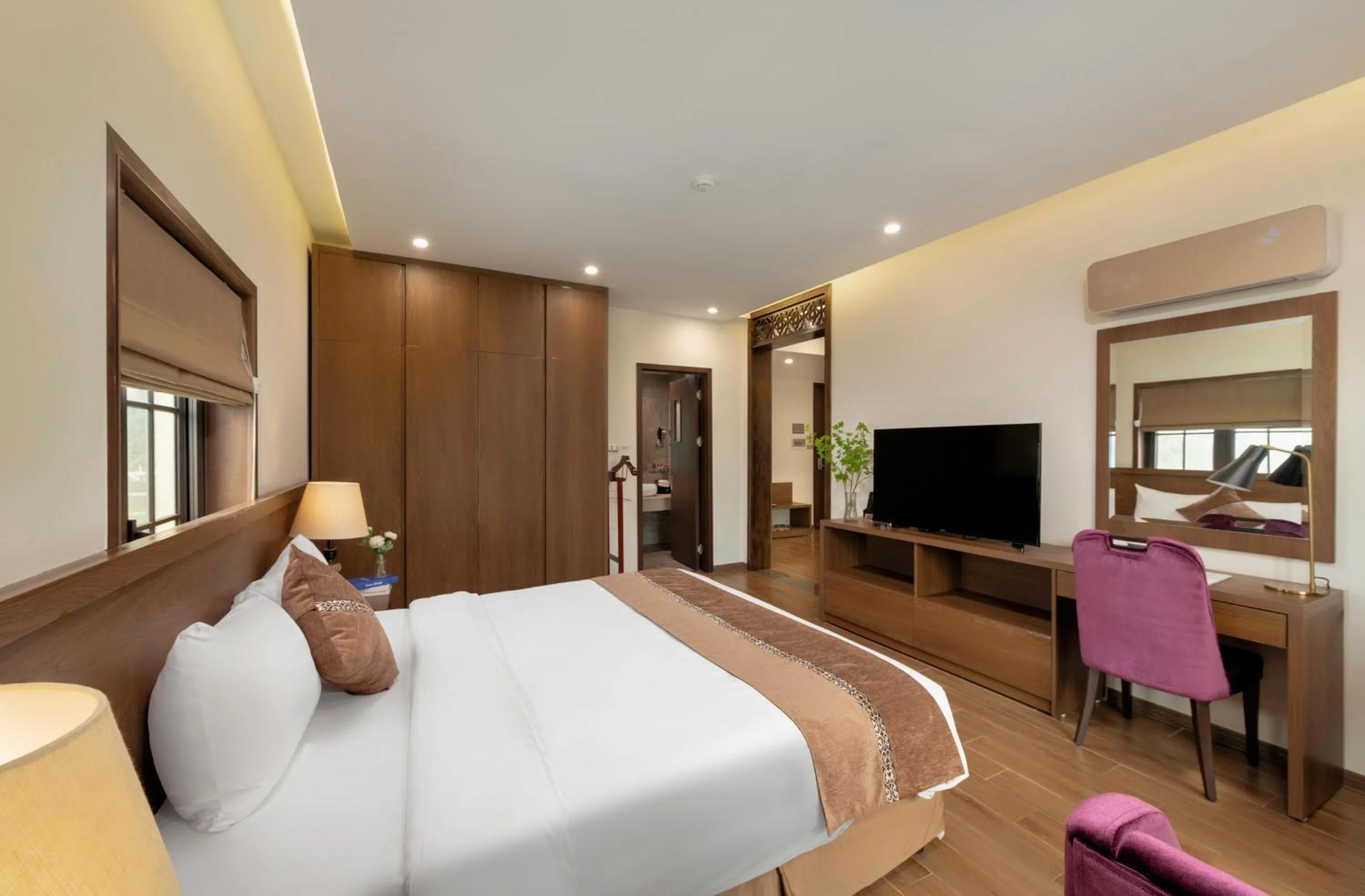 Photo of the whole room, Bed in Heaven Gate O Quy Ho Hotel Sapa