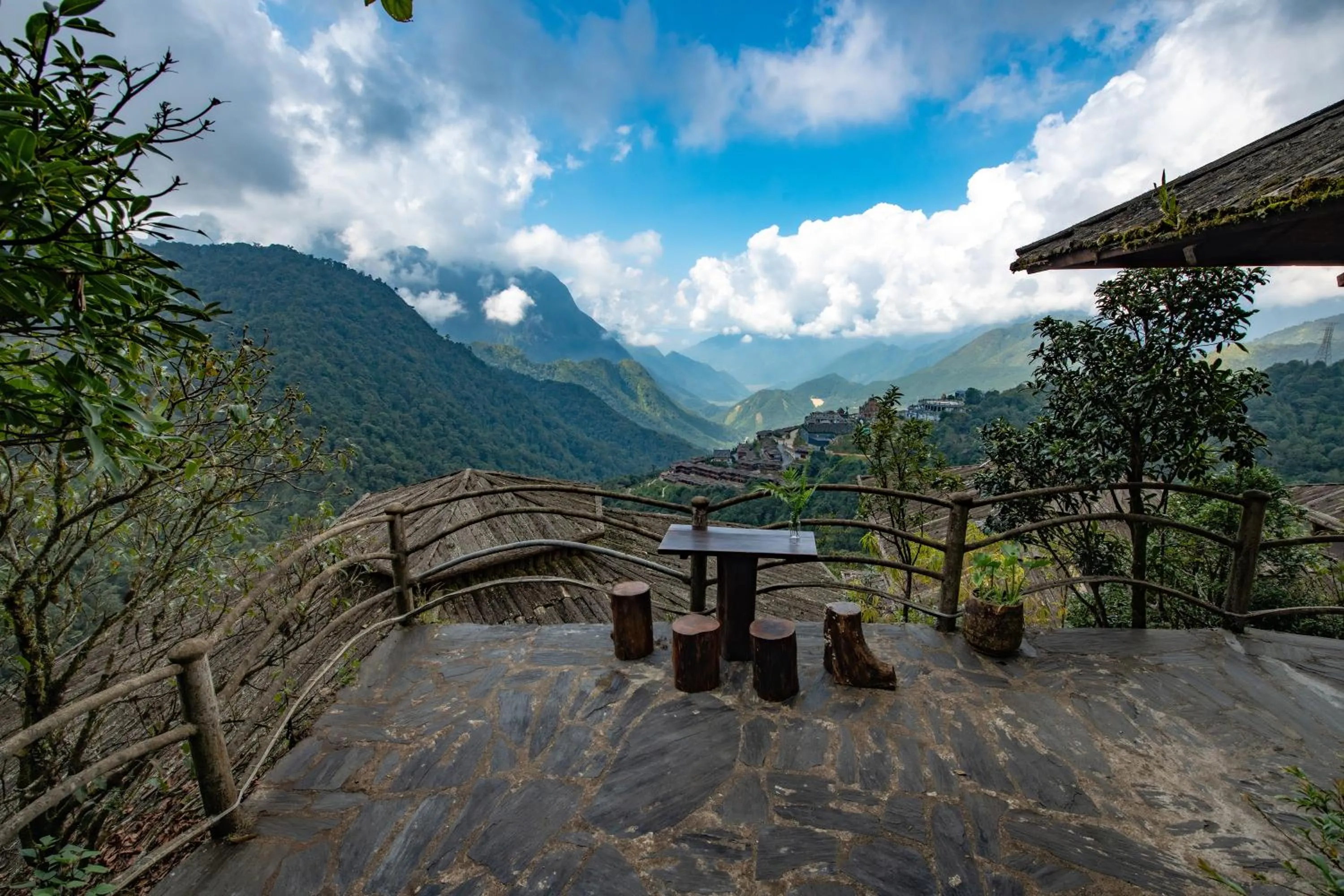 Natural landscape in Heaven Gate O Quy Ho Hotel Sapa