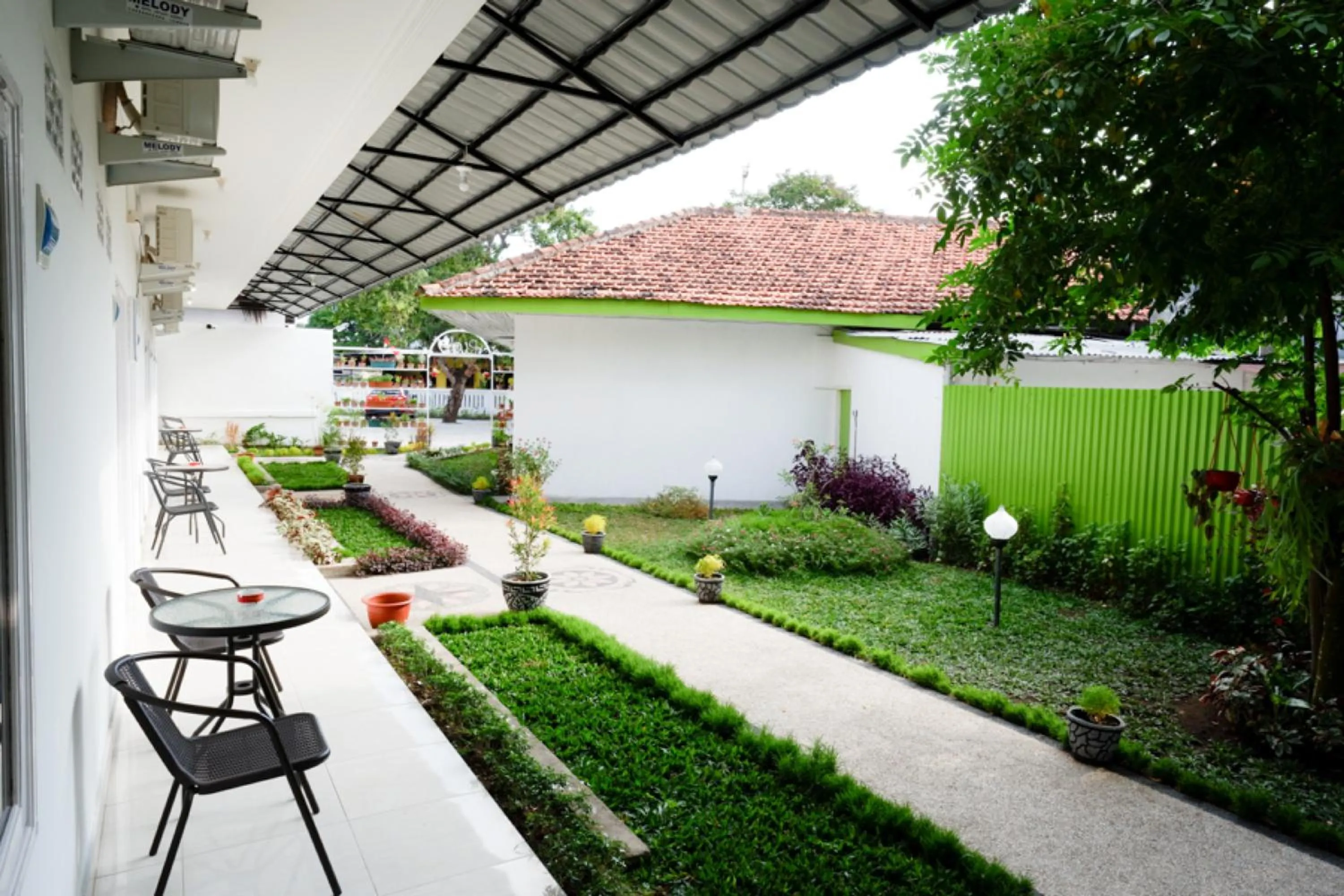 Property building in RedDoorz near Mataram University