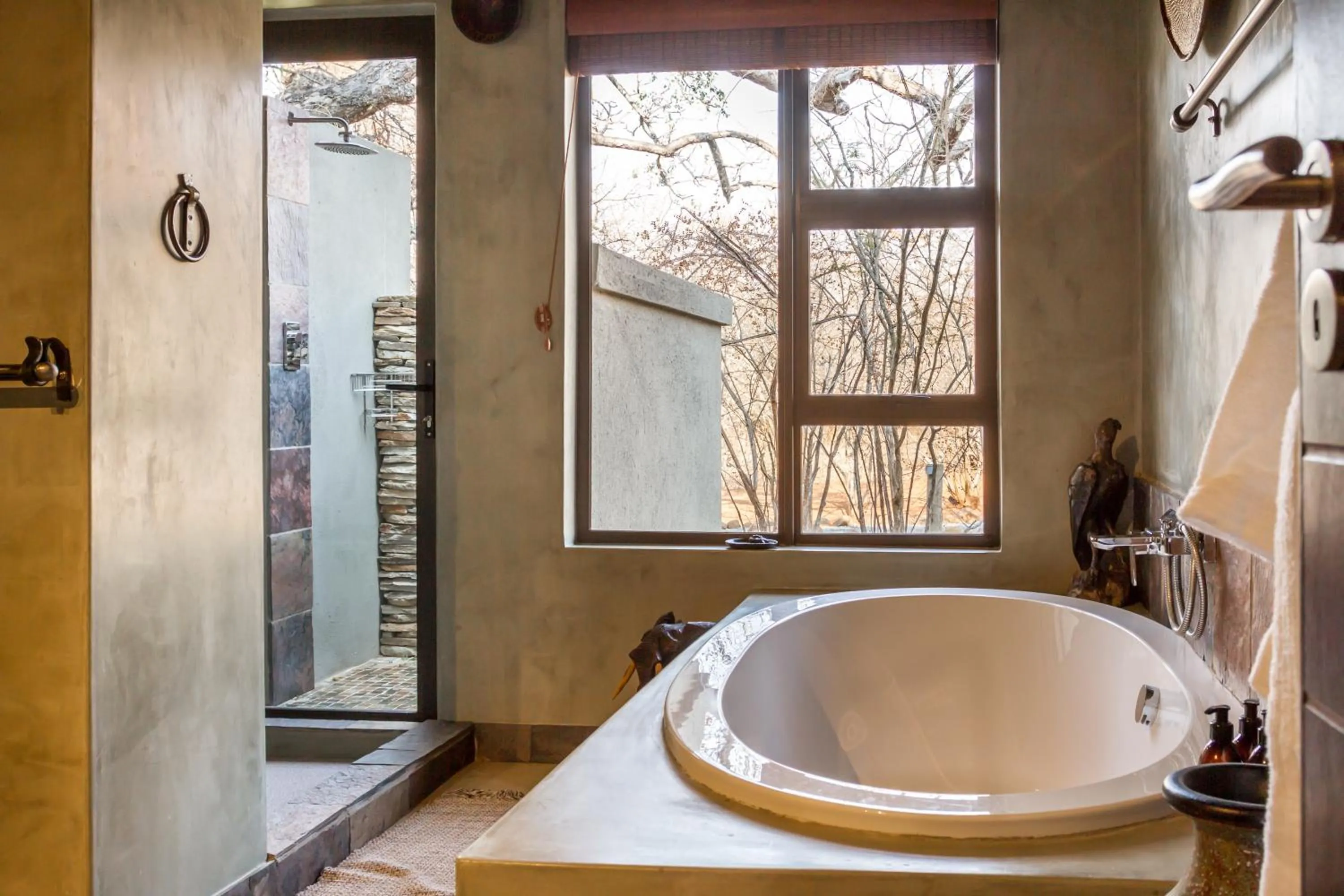 Bathroom in Ukuthula Bush Lodge