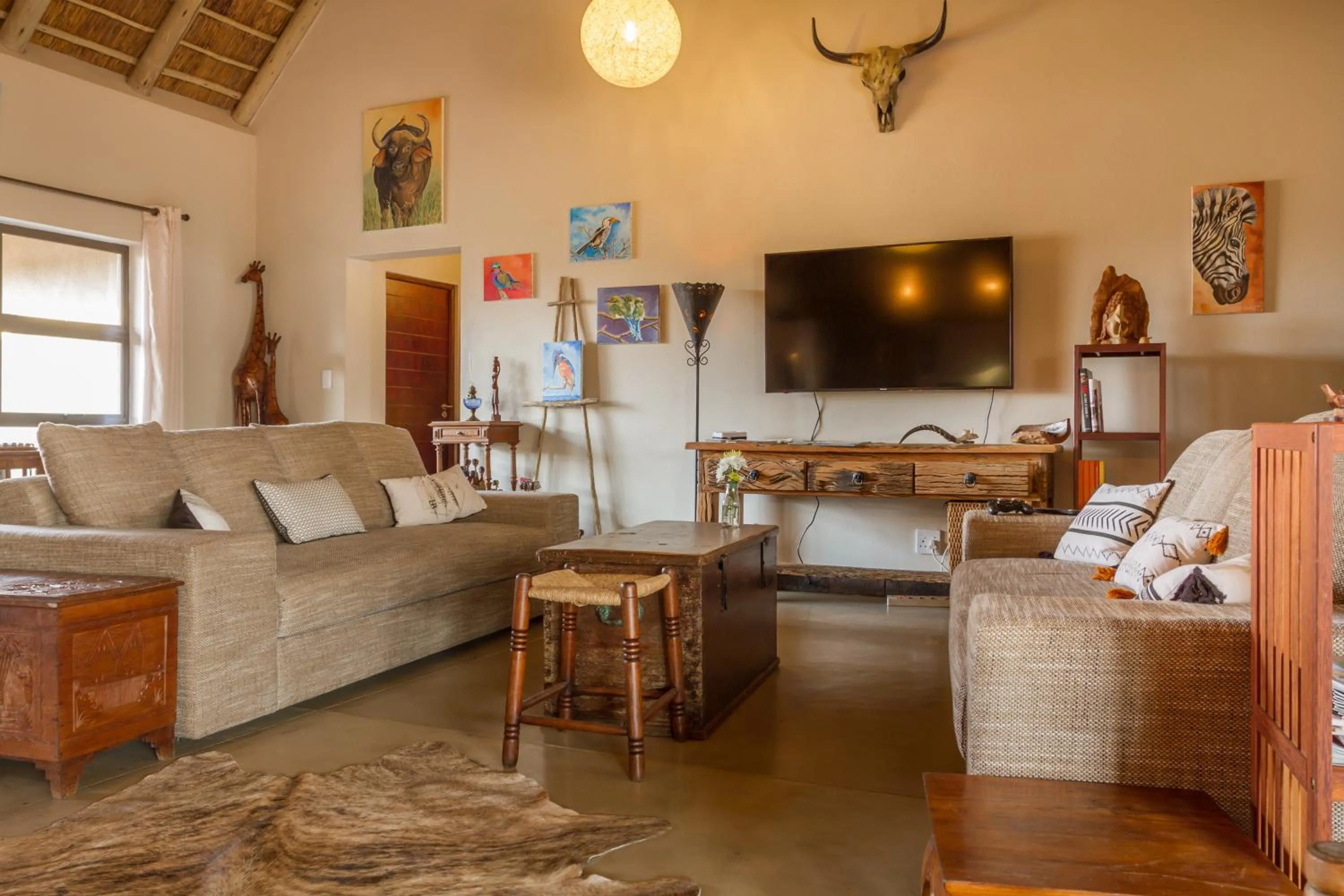 Seating area in Ukuthula Bush Lodge