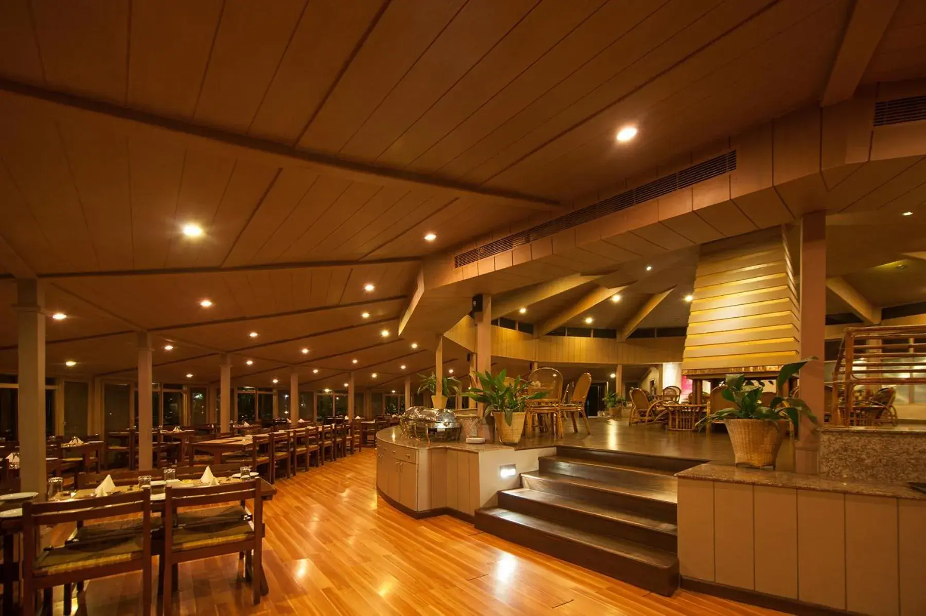 Restaurant/places to eat in Fish Tail Lodge Restaurant/places to eat in Fish Tail Lodge