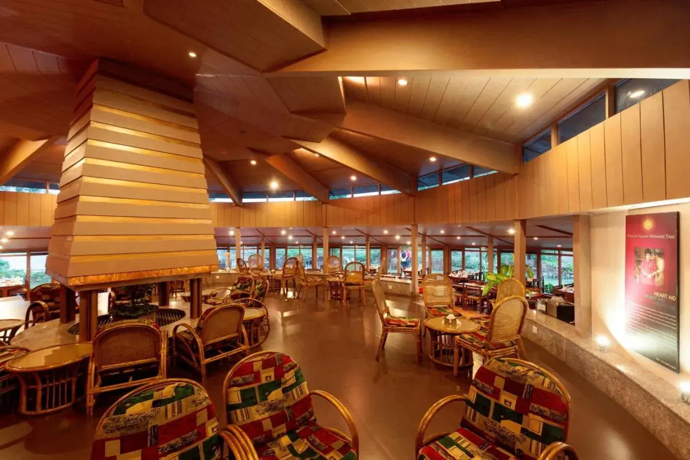 Restaurant/places to eat in Fish Tail Lodge Restaurant/places to eat in Fish Tail Lodge