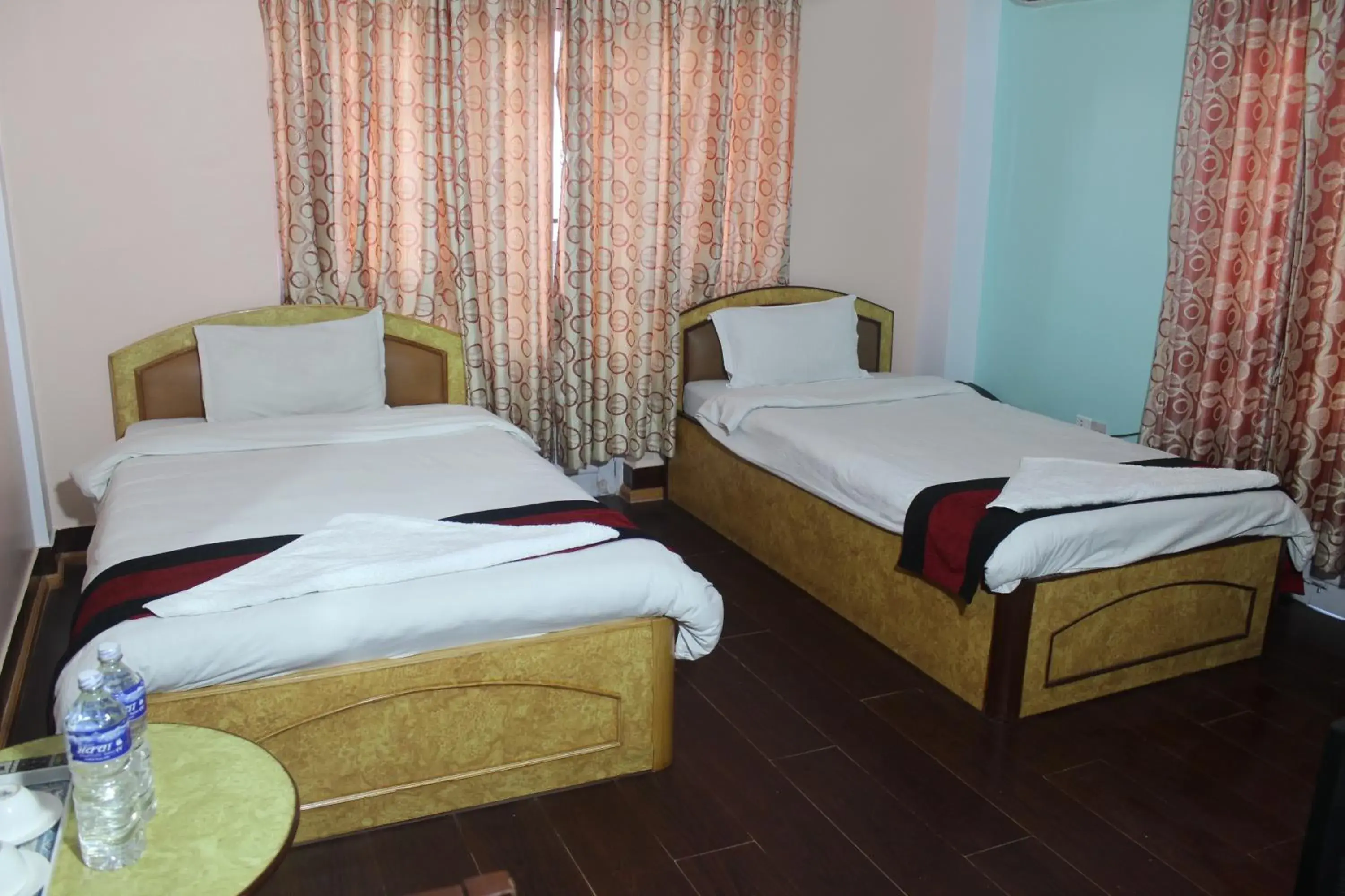 Standard Twin Room - single occupancy in Hotel Happy Home or Mudkhu Durbar Standard Twin Room - single occupancy in Hotel Happy Home or Mudkhu Durbar