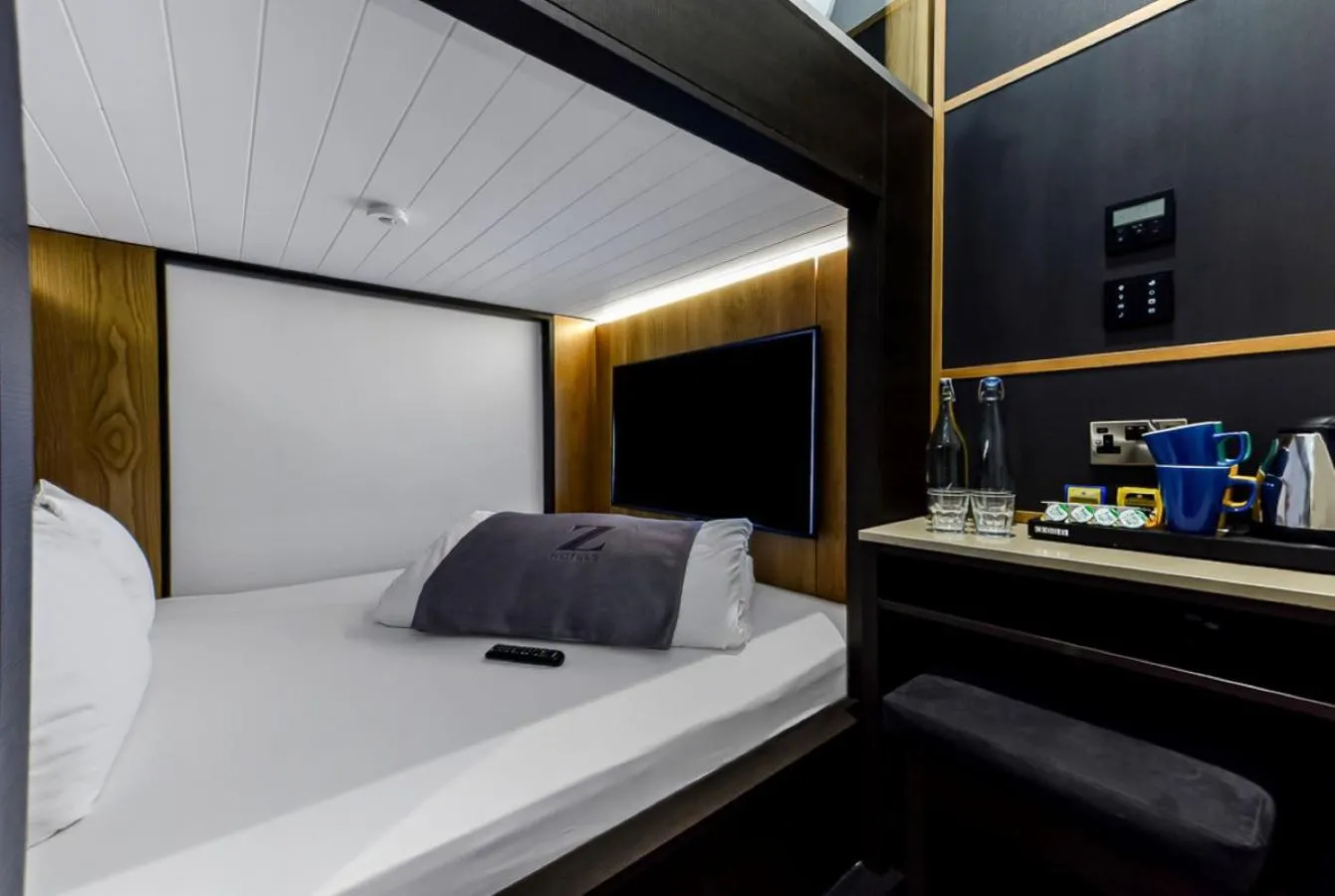 Bed in The Z Hotel Holborn
