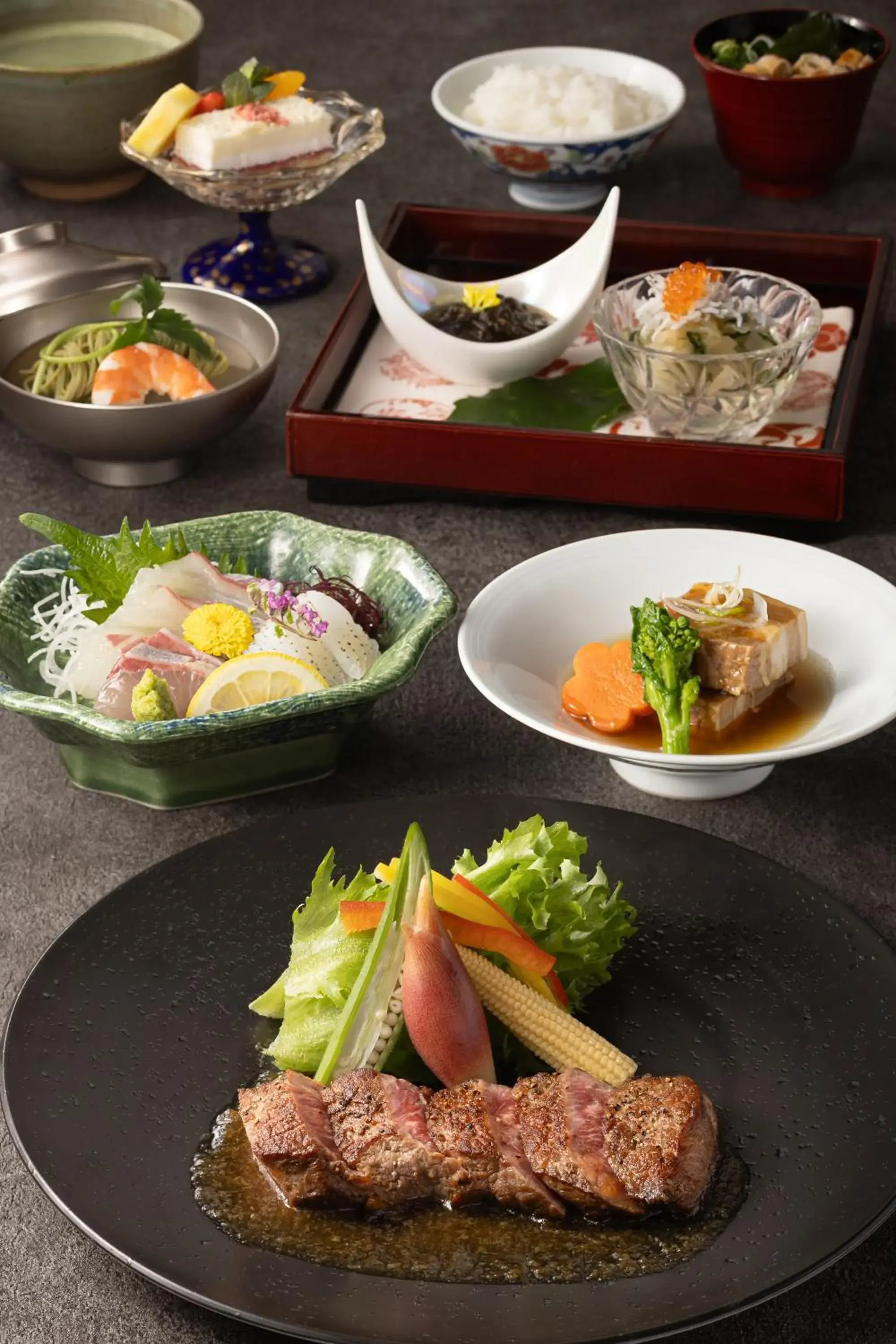 Restaurant/places to eat in Yumihari-no-Oka Hotel Restaurant/places to eat in Yumihari-no-Oka Hotel