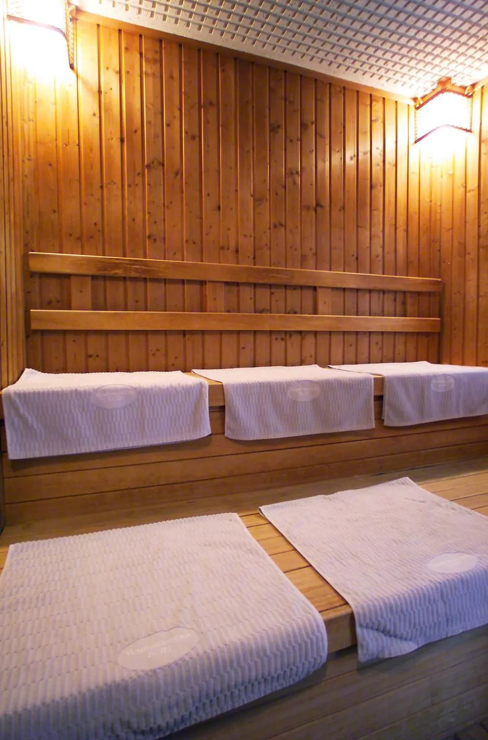 Hot Spring Bath, Bed in Yumihari-no-Oka Hotel