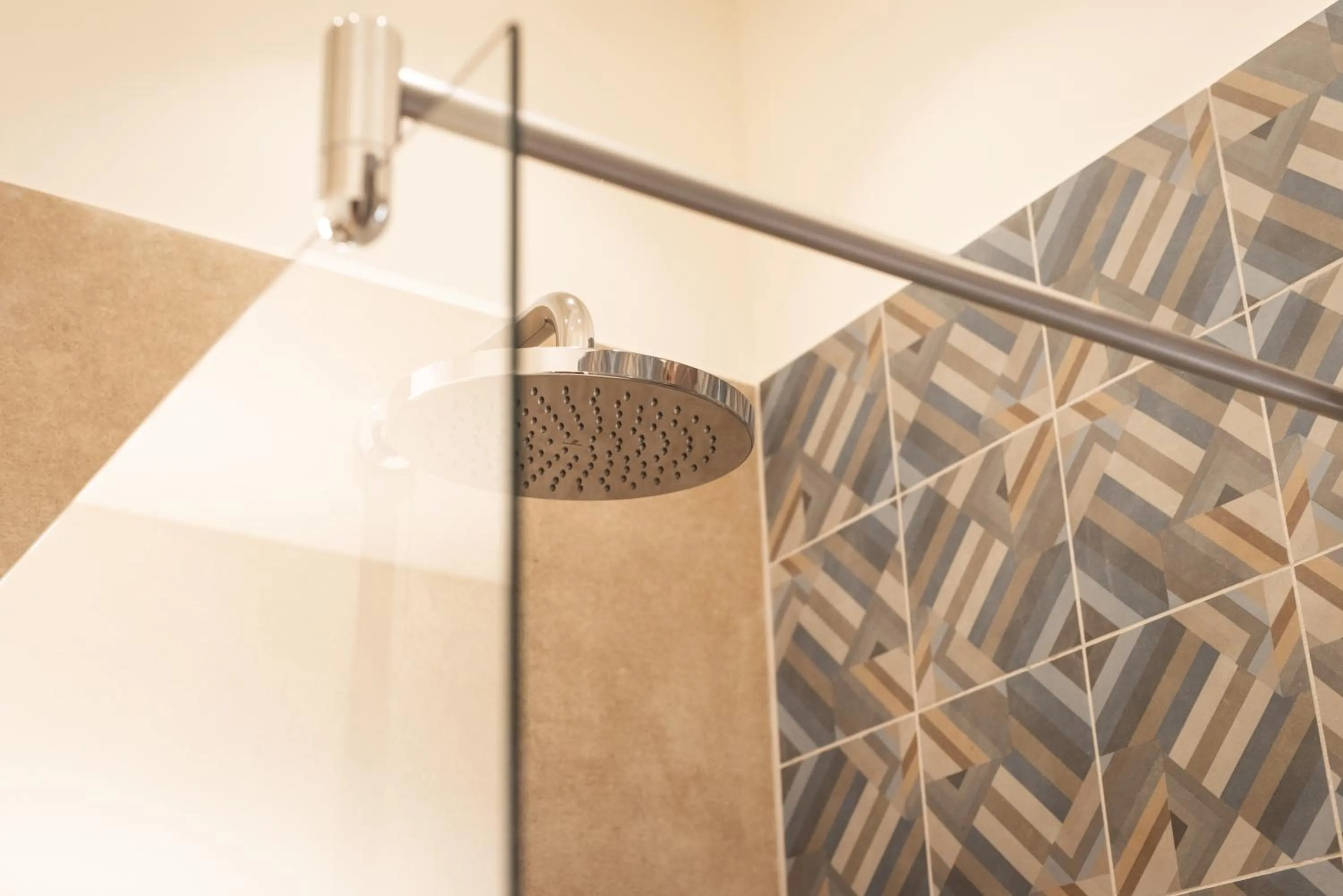 Shower in BEIGE ET BLE' GuestHouse