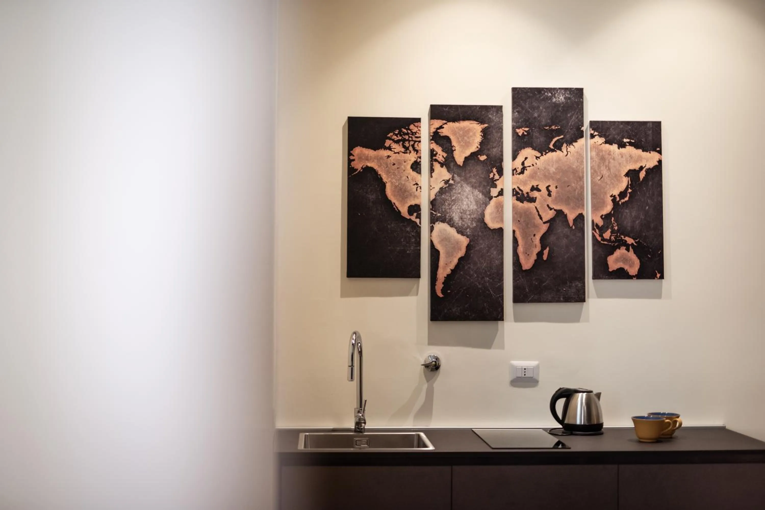 Communal lounge/ TV room in BEIGE ET BLE' GuestHouse