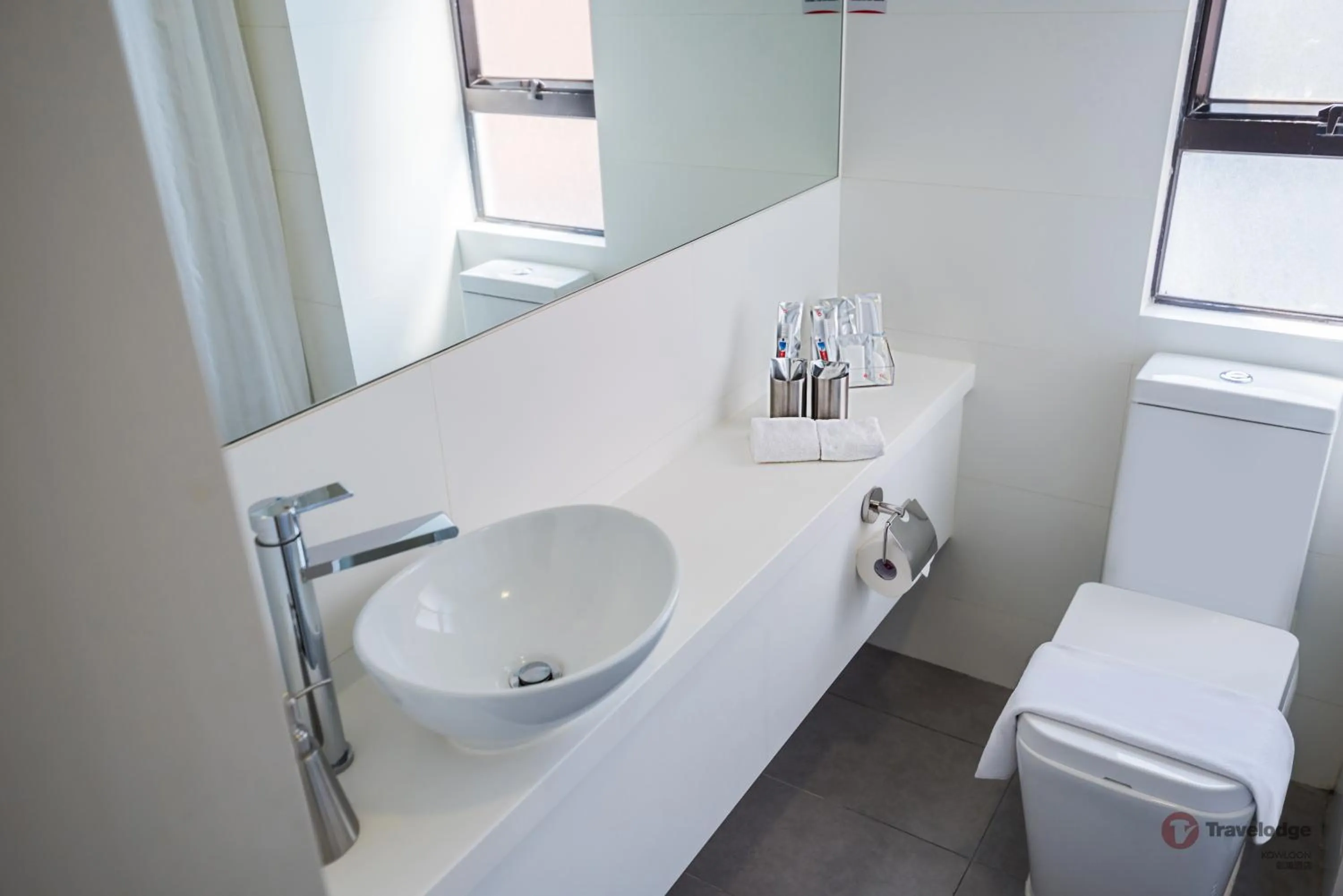 Bathroom in Travelodge Kowloon