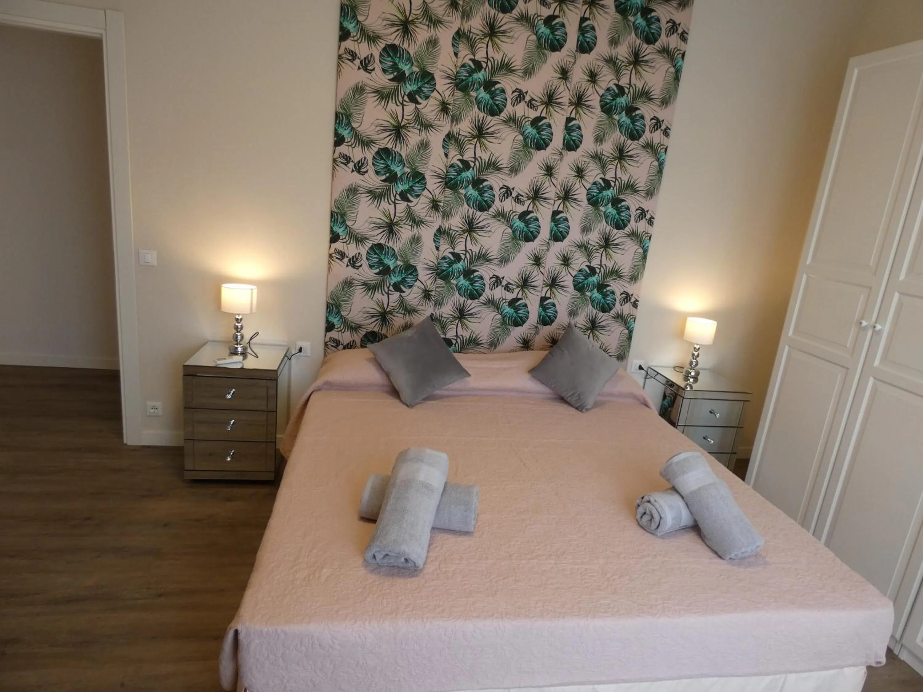 Bed in Villa Allende in Forte dei Marmi
