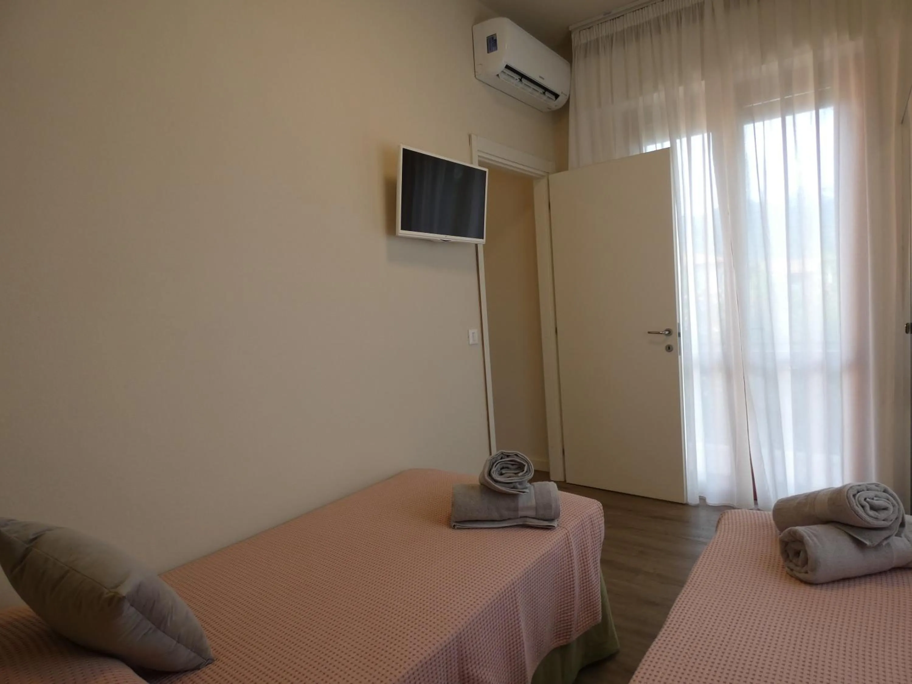 Bed in Villa Allende in Forte dei Marmi