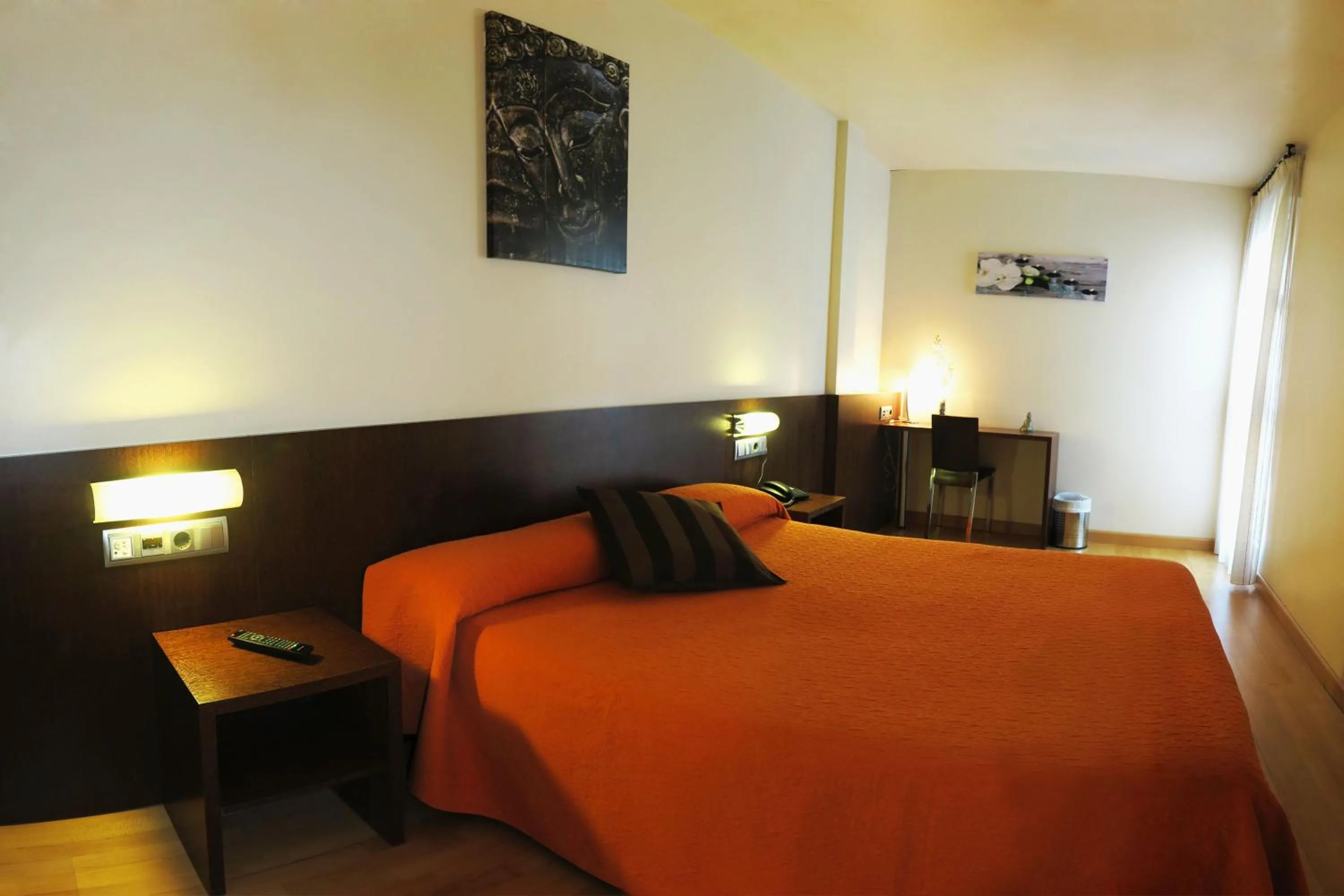 Photo of the whole room, Bed in Hostal Nirvana