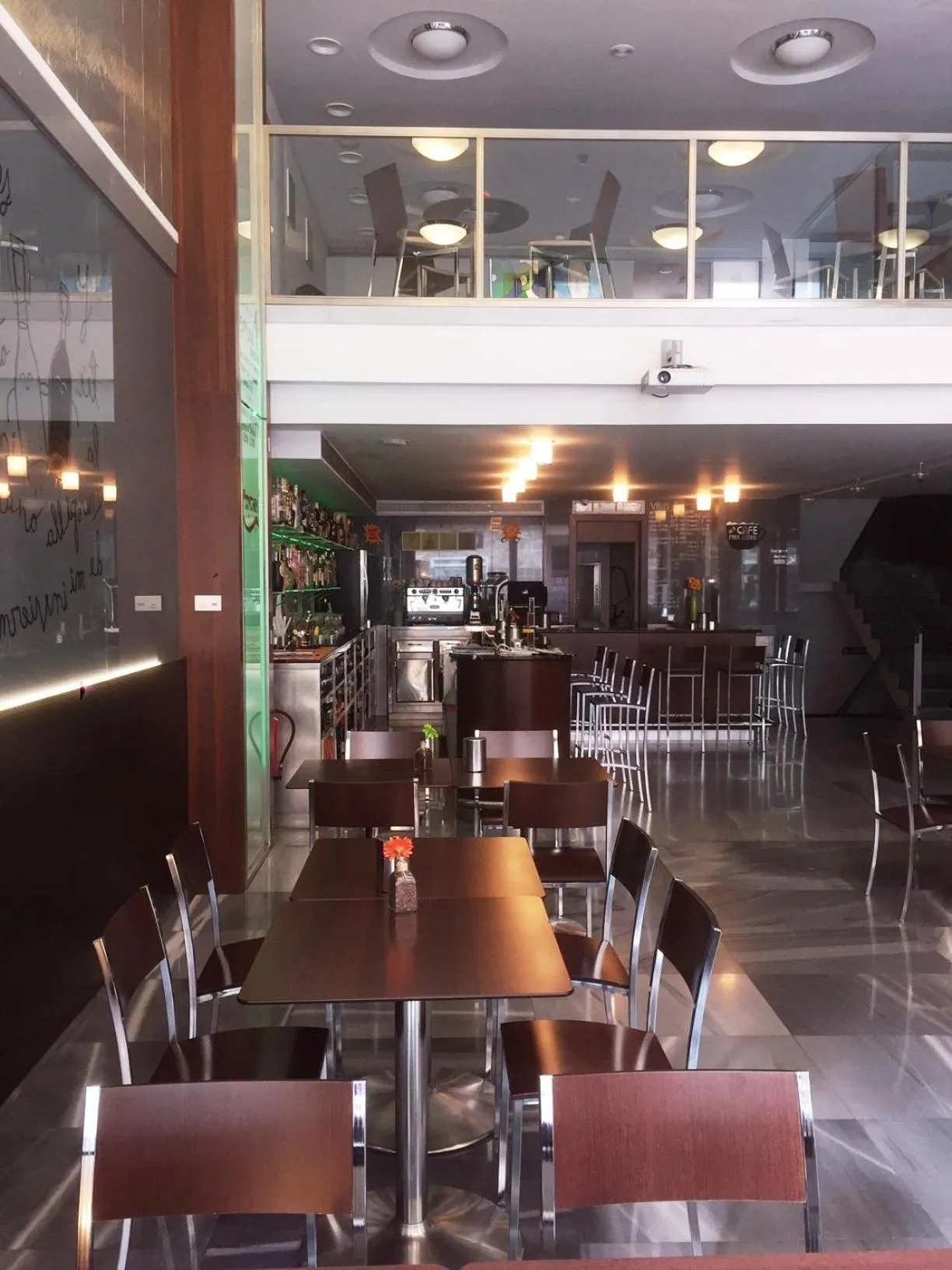 Lounge or bar in Hostal Nirvana