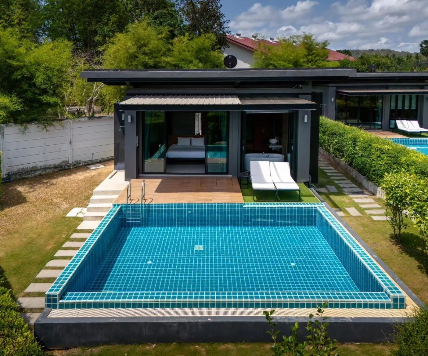 Sunshine Paradise Resort