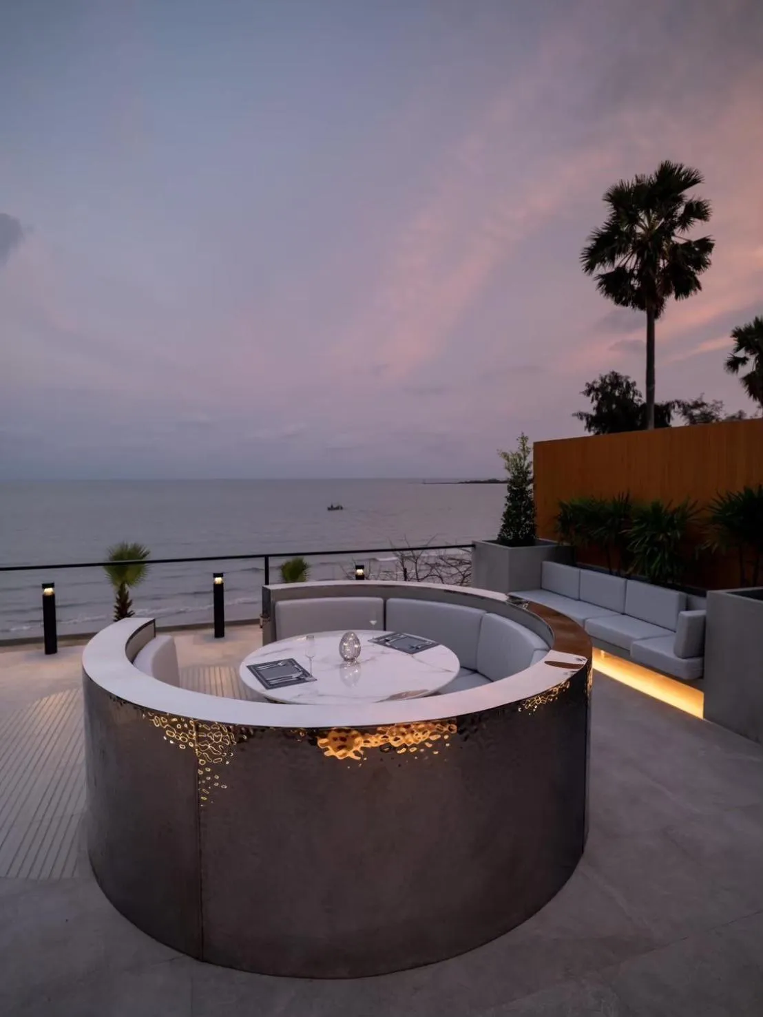 Dining area in Sunshine Paradise Resort