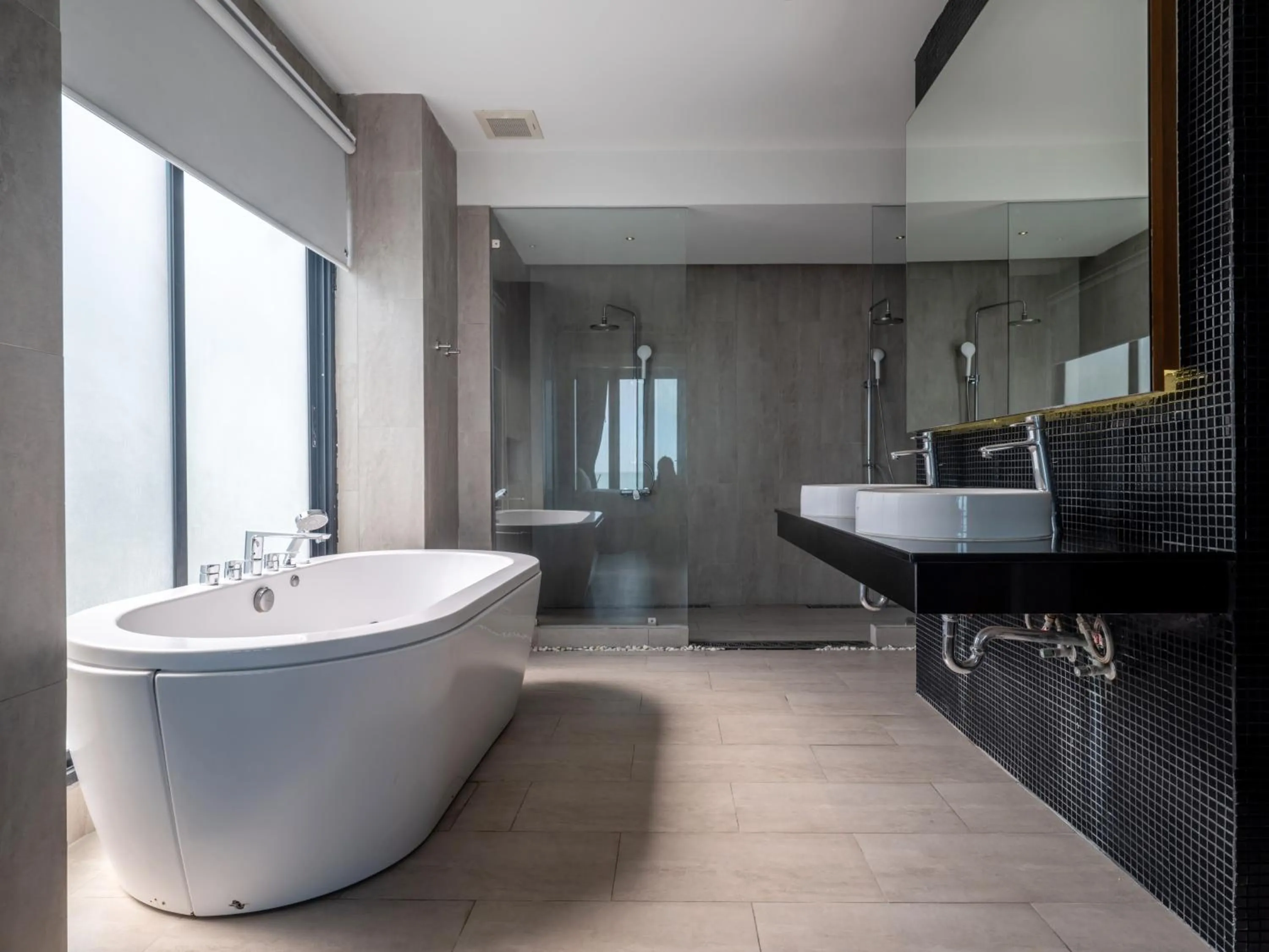 Bath in Sunshine Paradise Resort