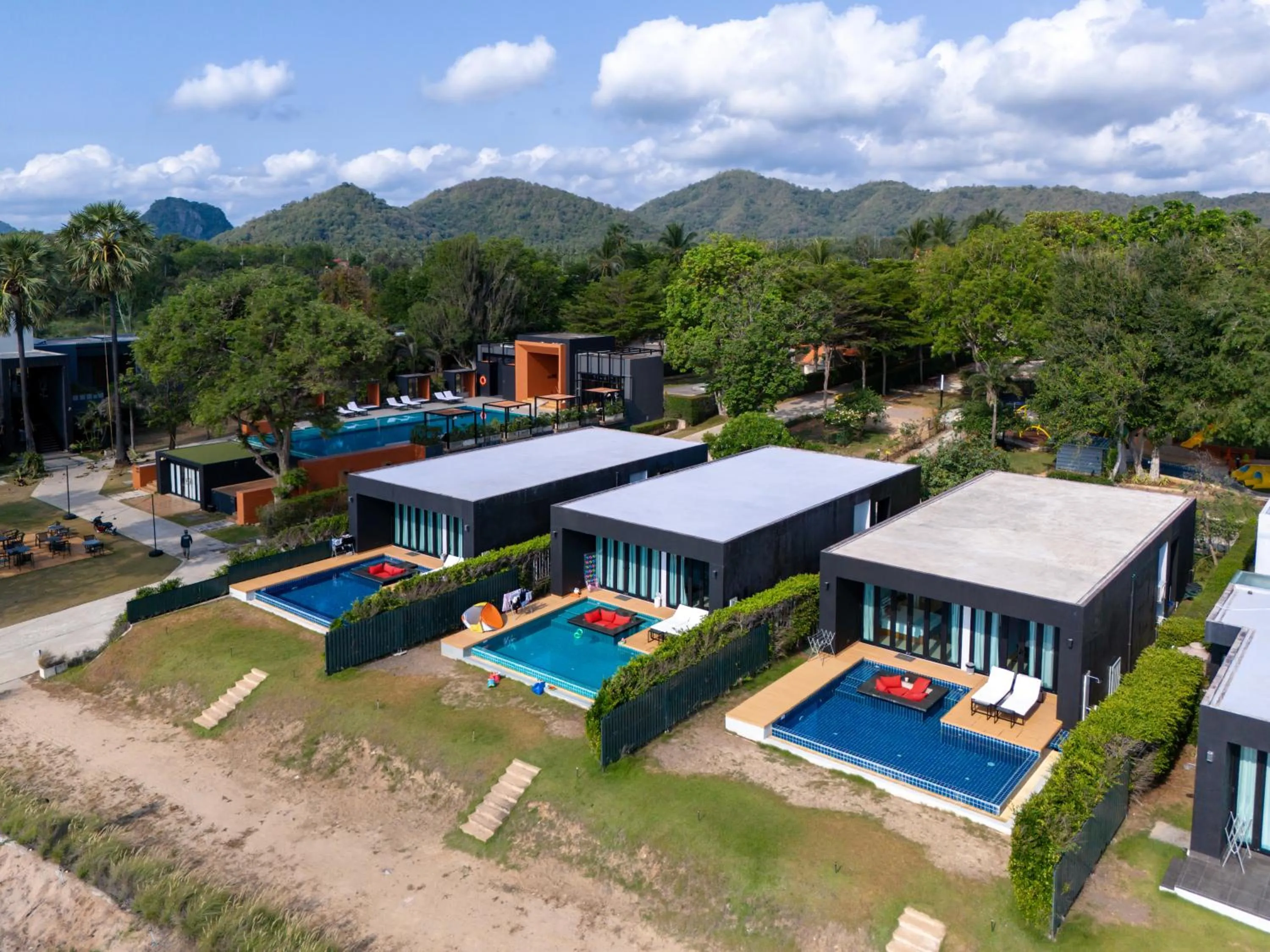 Sunshine Paradise Resort