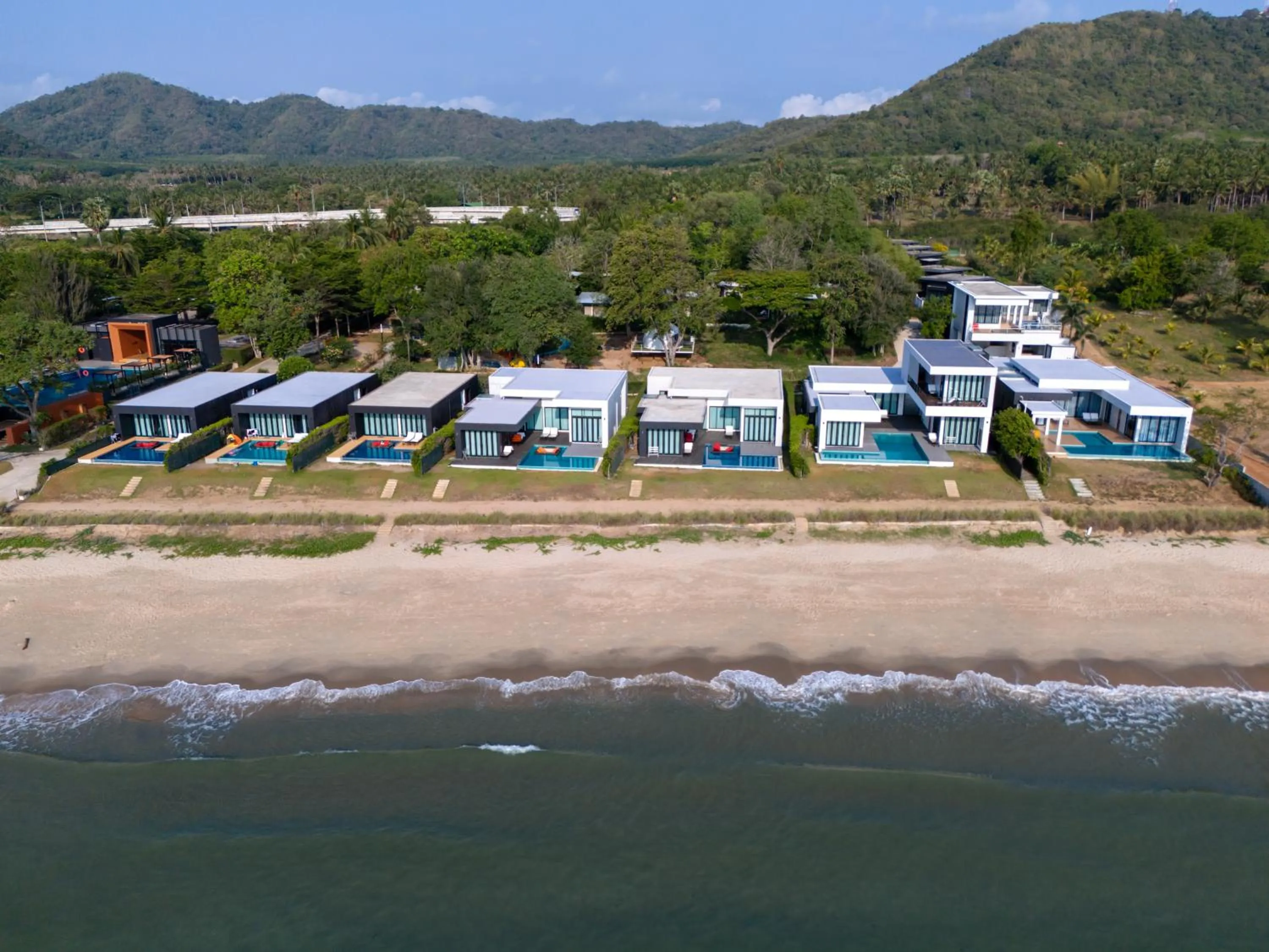 Sunshine Paradise Resort