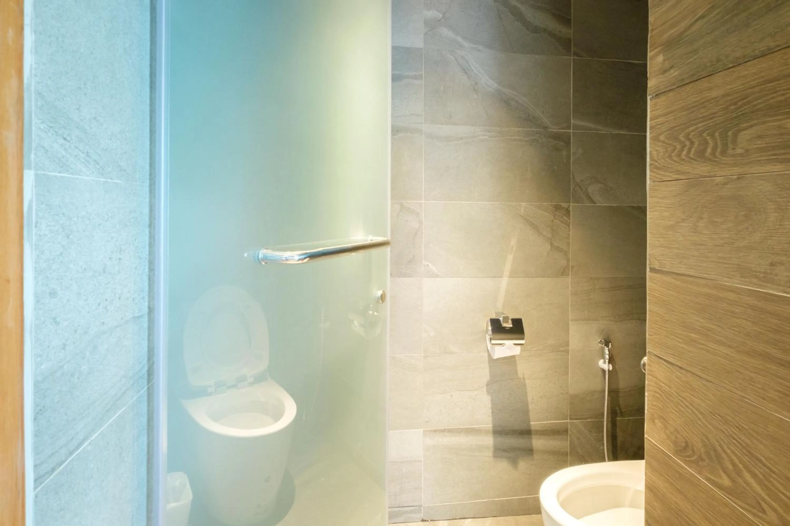 Toilet in Sunshine Paradise Resort