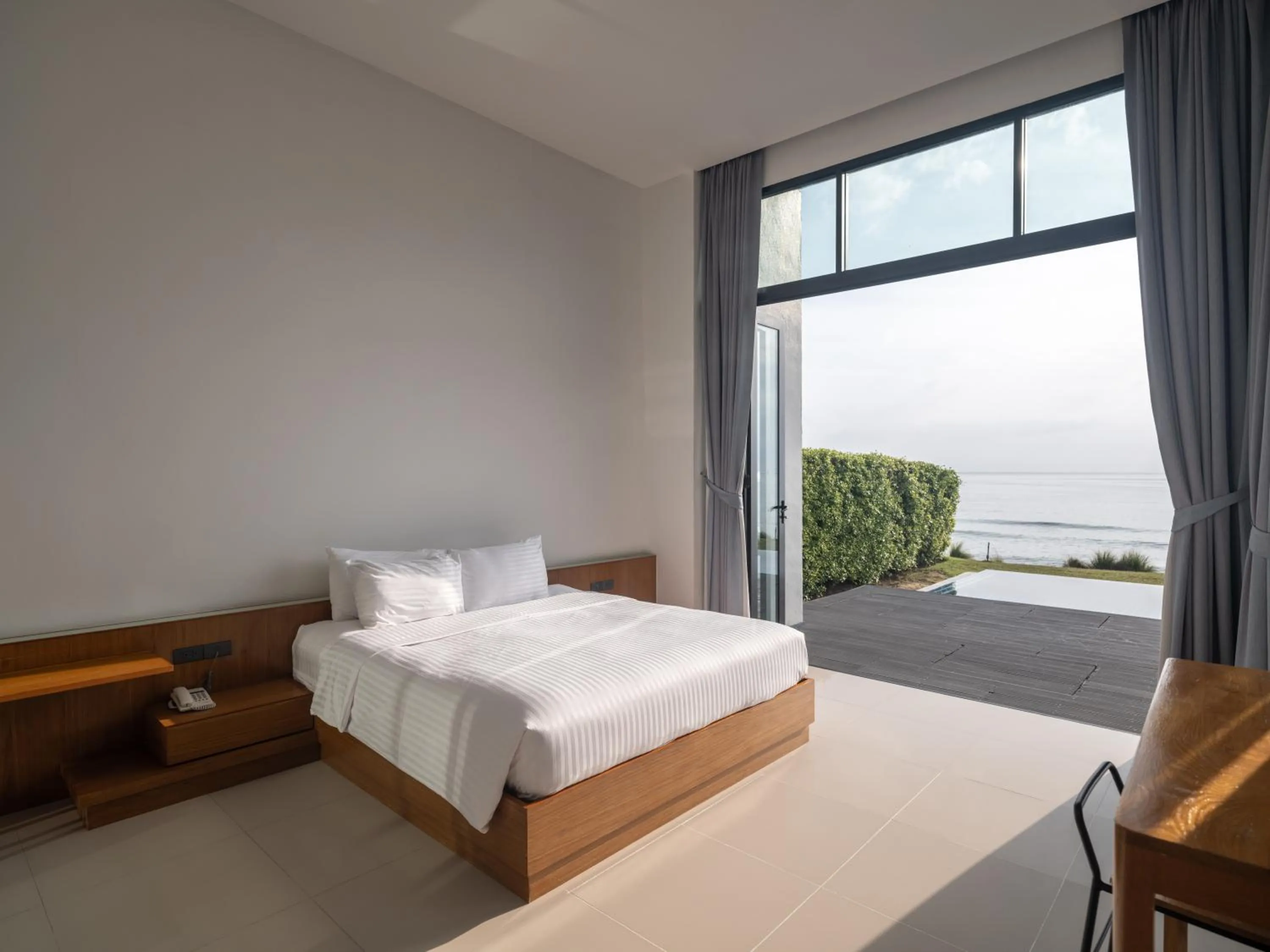 Bedroom, Bed in Sunshine Paradise Resort