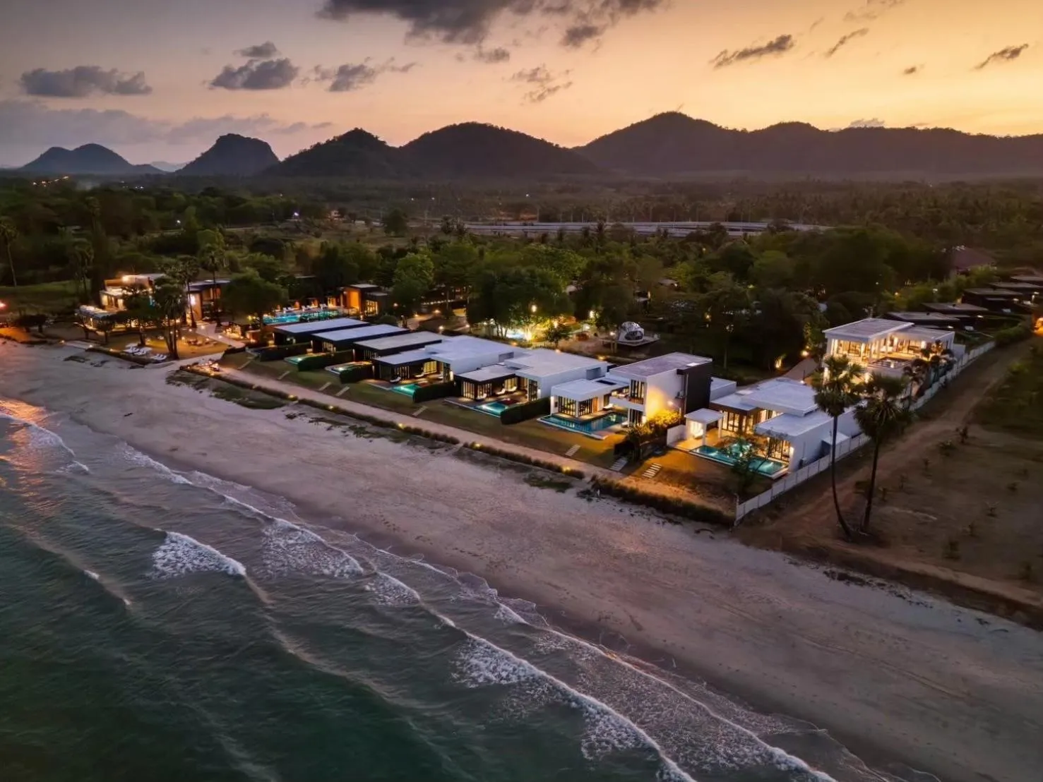 Beach in Sunshine Paradise Resort