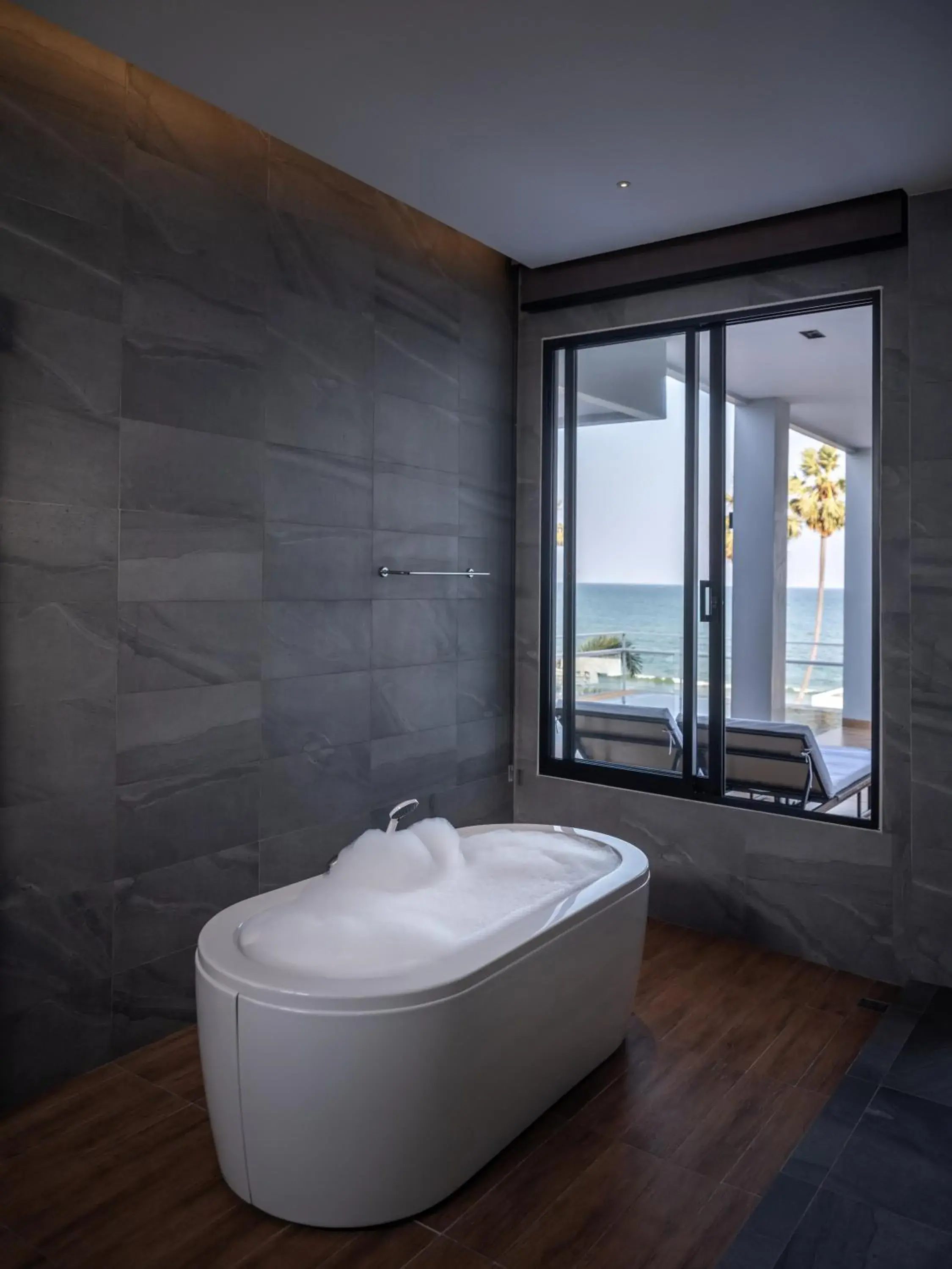 Bath, Bed in Sunshine Paradise Resort Bath, Bed in Sunshine Paradise Resort