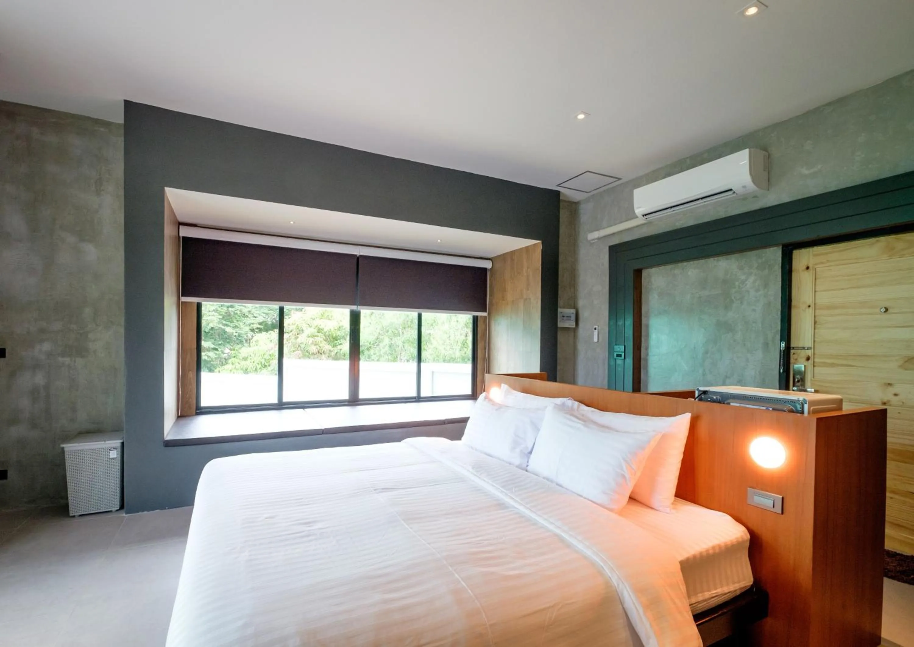 Bedroom, Bed in Sunshine Paradise Resort