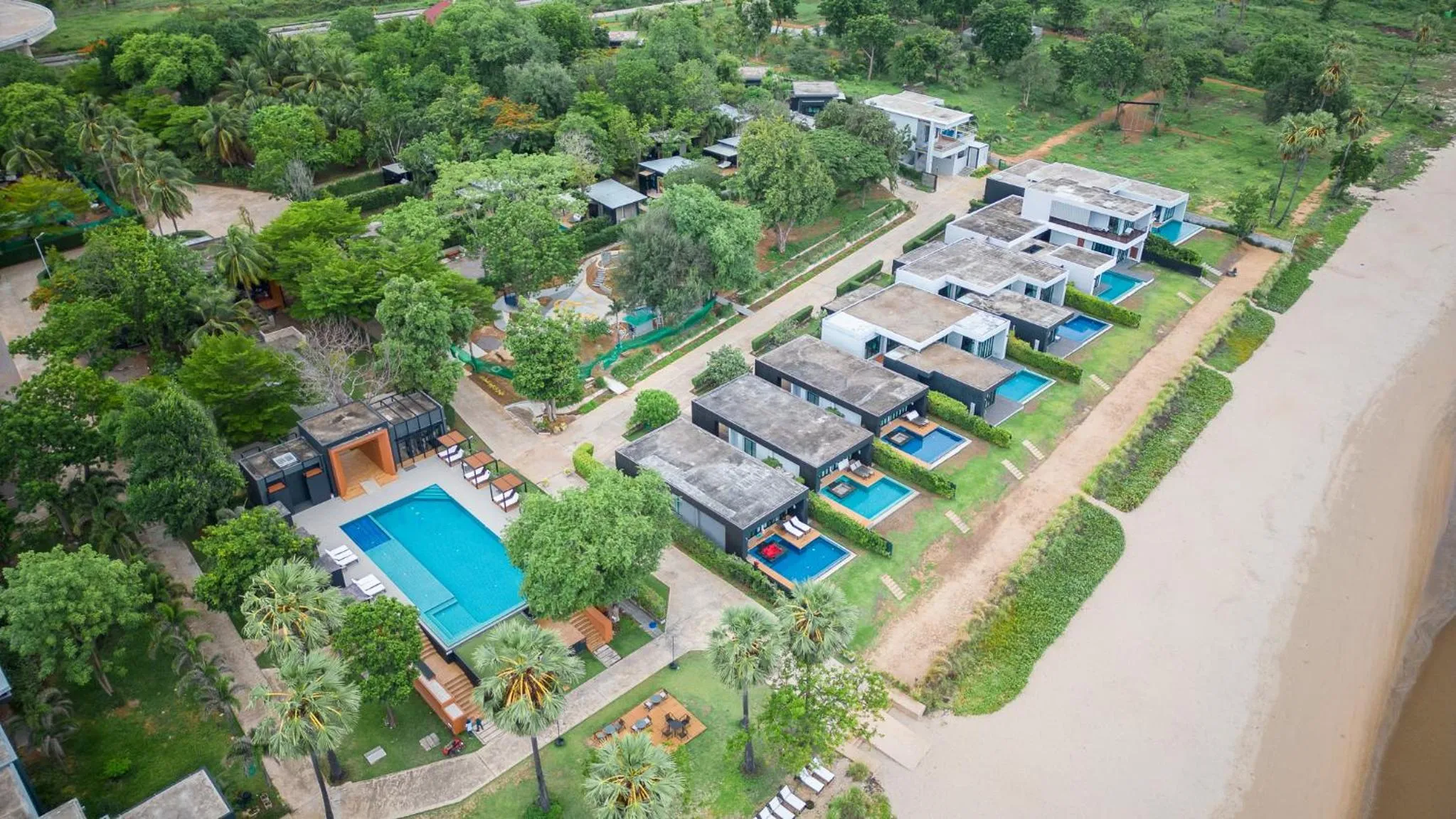 Sunshine Paradise Resort