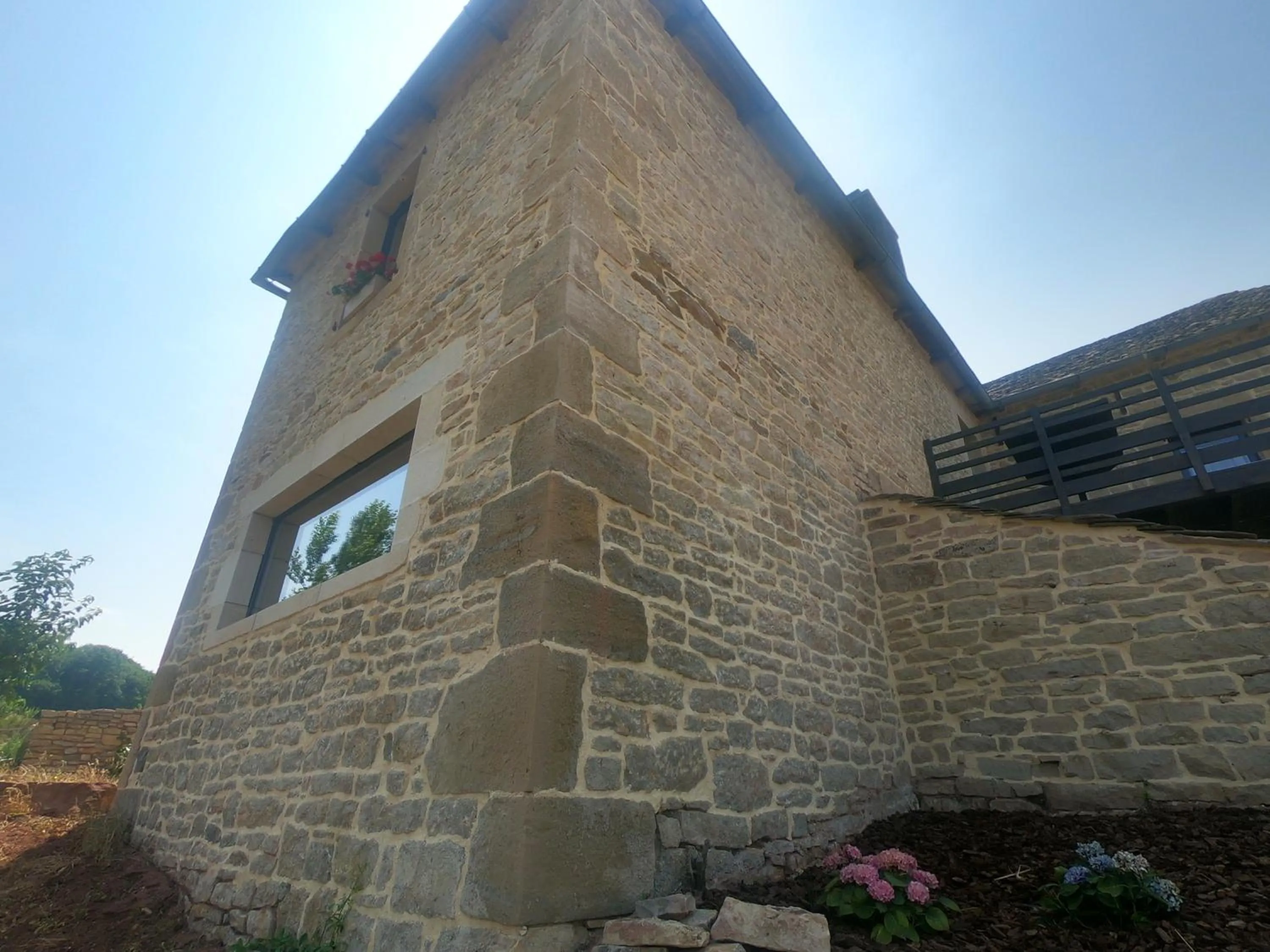 Property building in chambres d'hôtes le clos marty