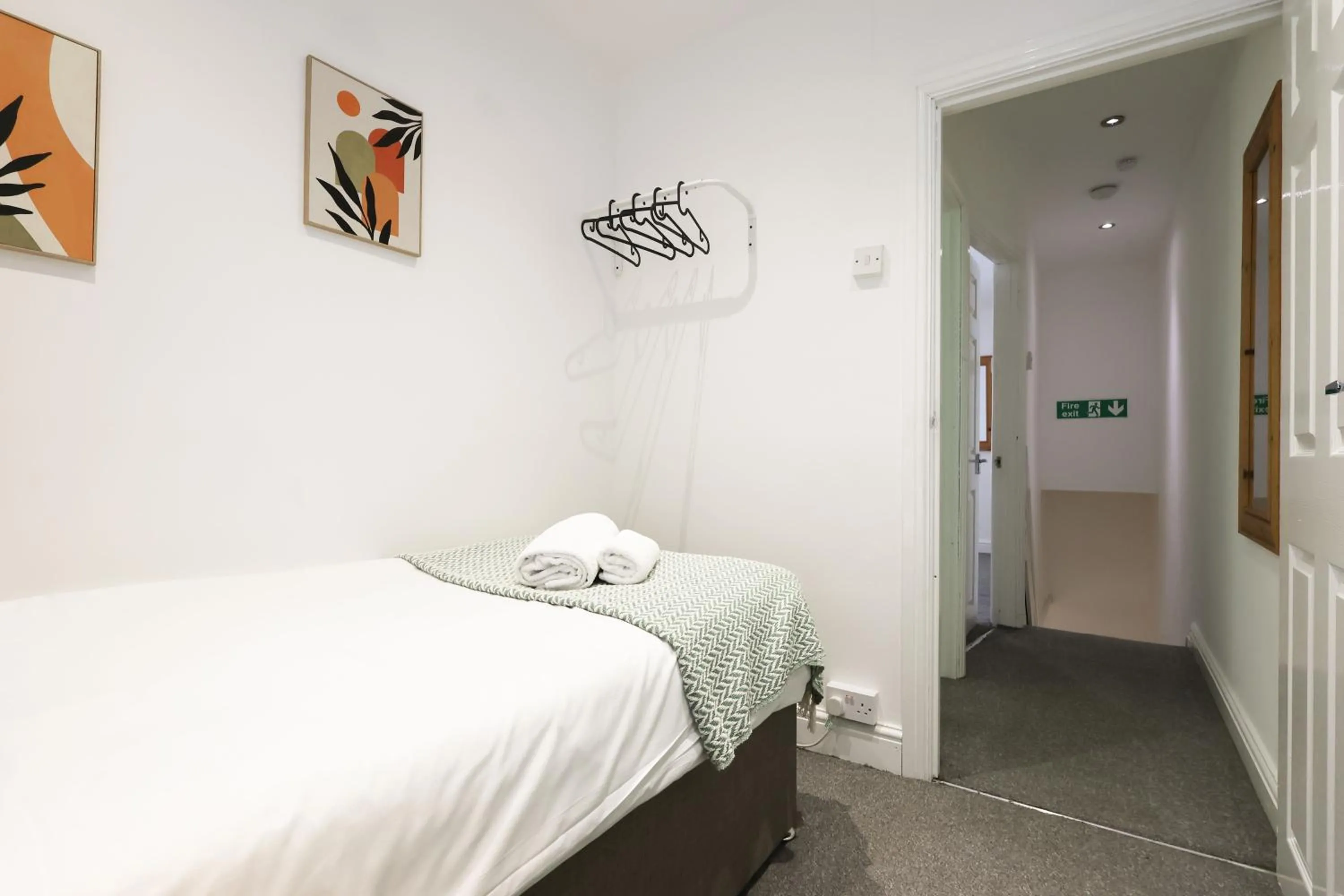 Photo of the whole room, Bed in Contractor Stay - Deck - TVs in Every Room
