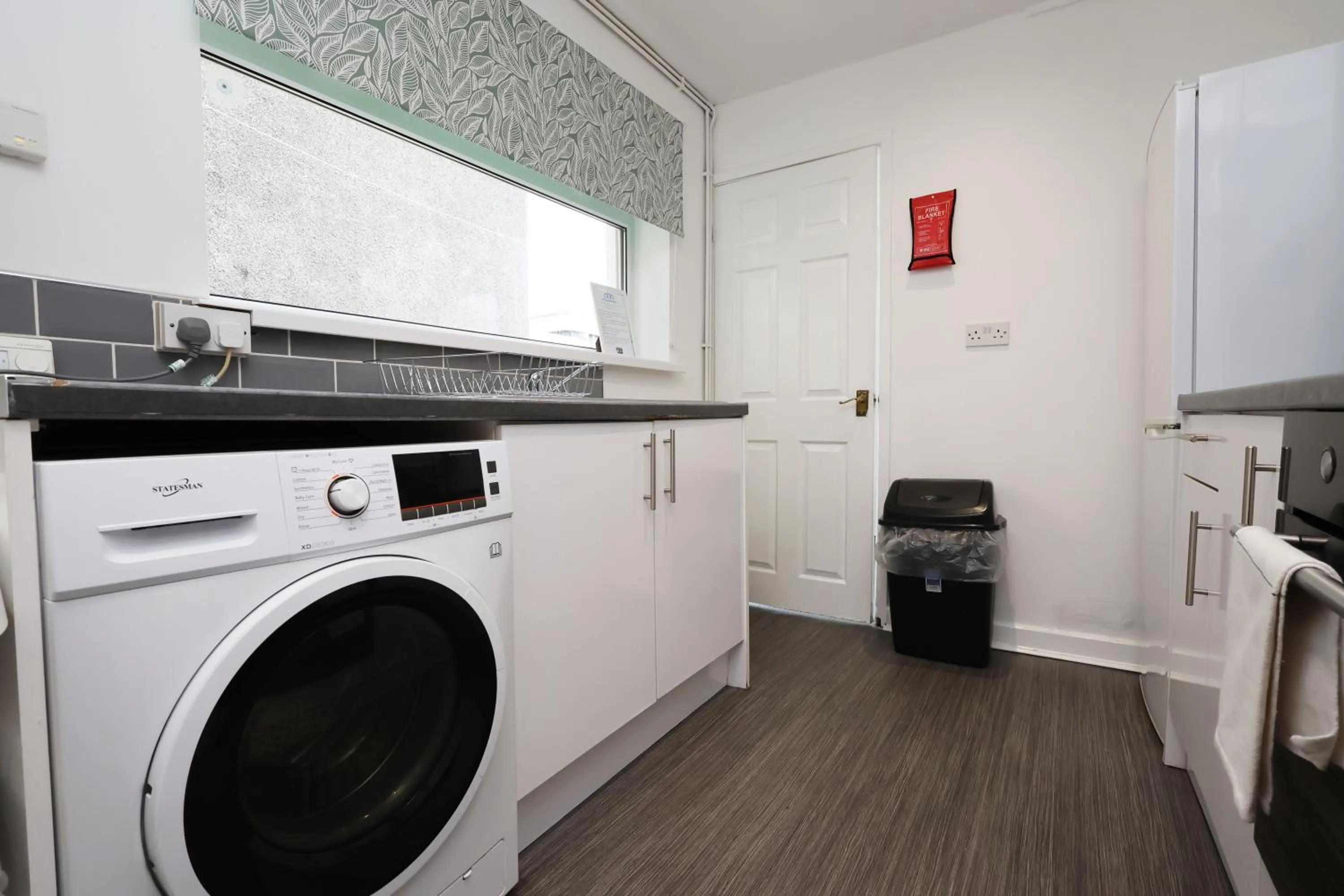 Kitchen or kitchenette in Contractor Stay - Deck - TVs in Every Room