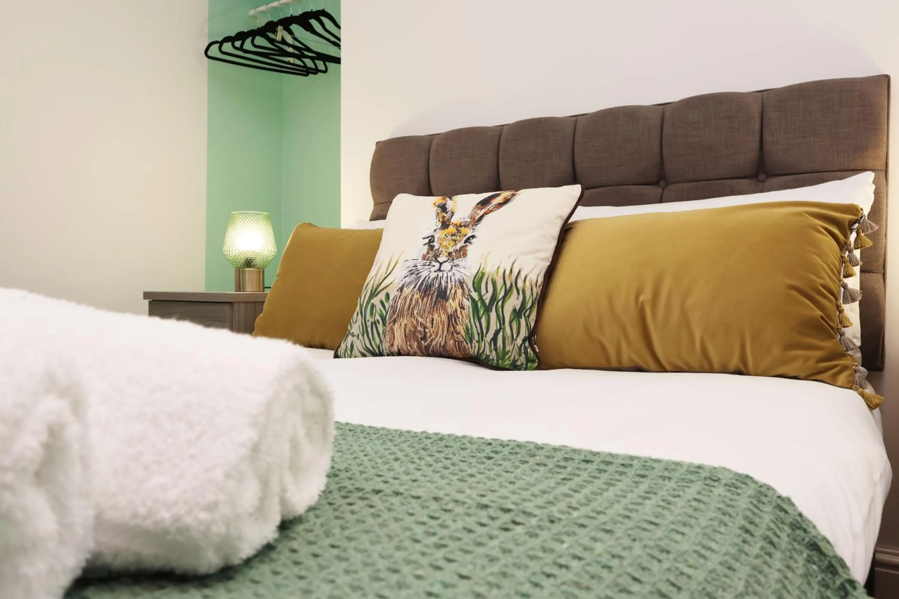 Bedroom, Bed in Contractor Stay - Deck - TVs in Every Room