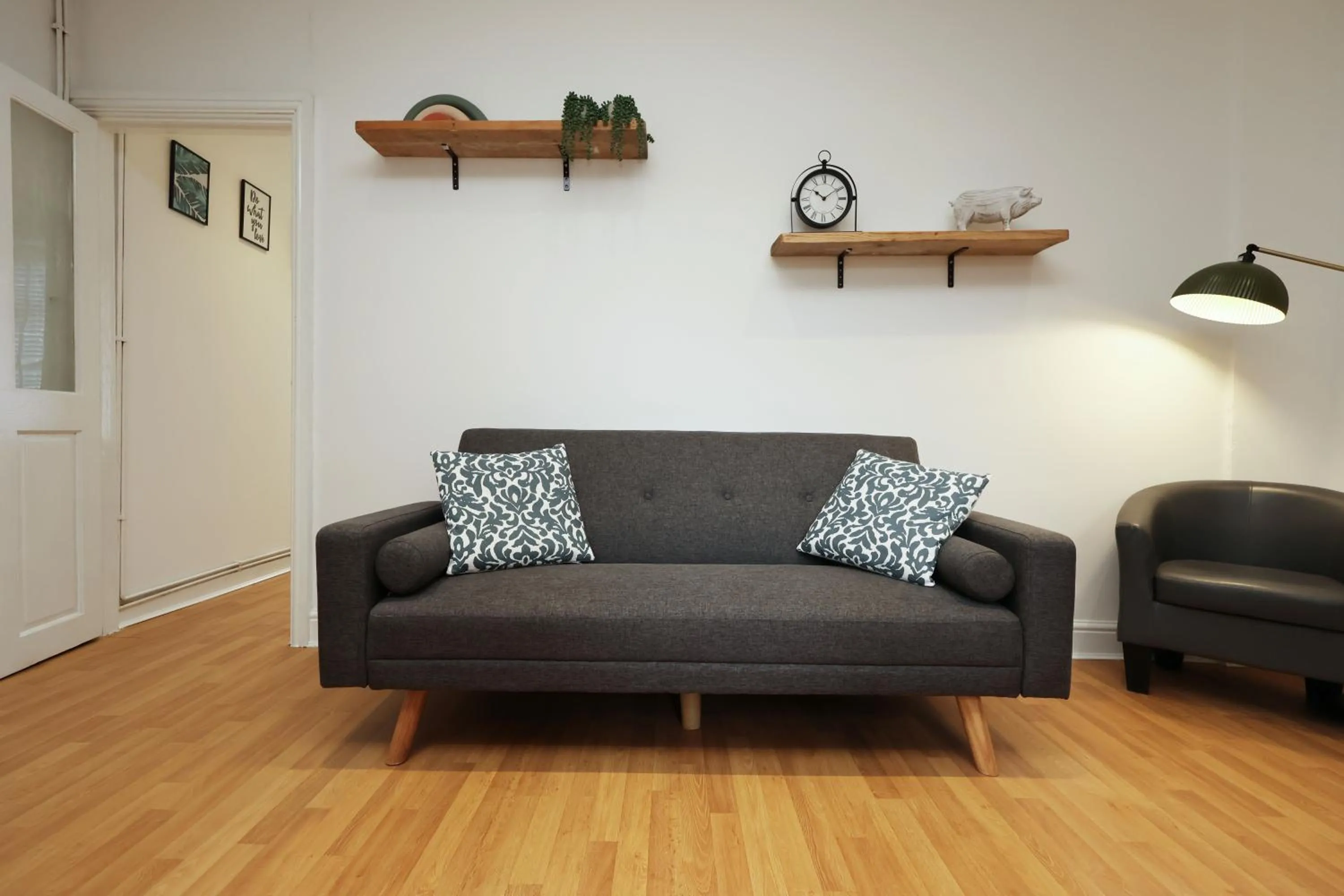 Living room in Contractor Stay - Deck - TVs in Every Room