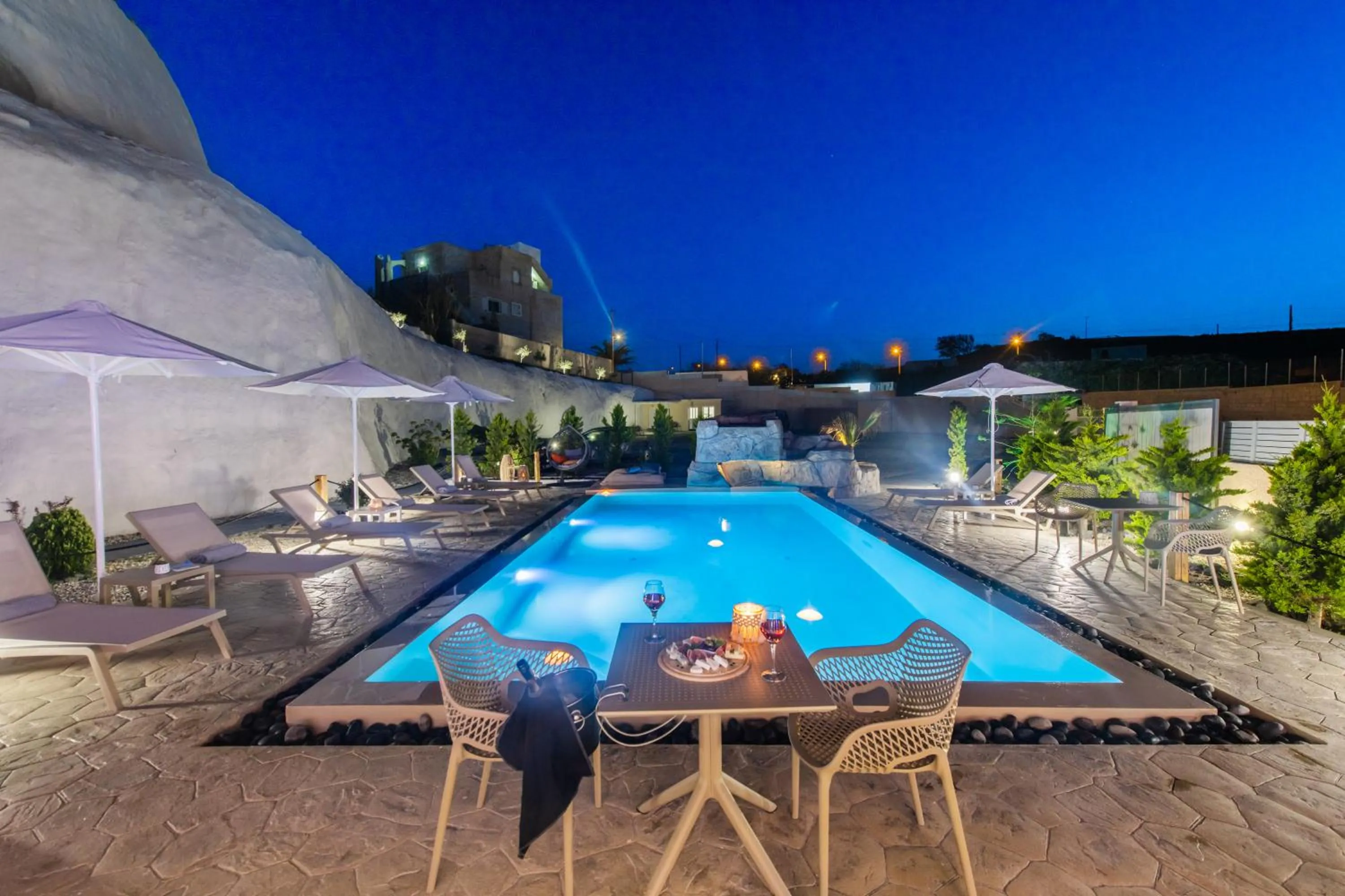 Swimming pool in Santoterra Antigua Suites