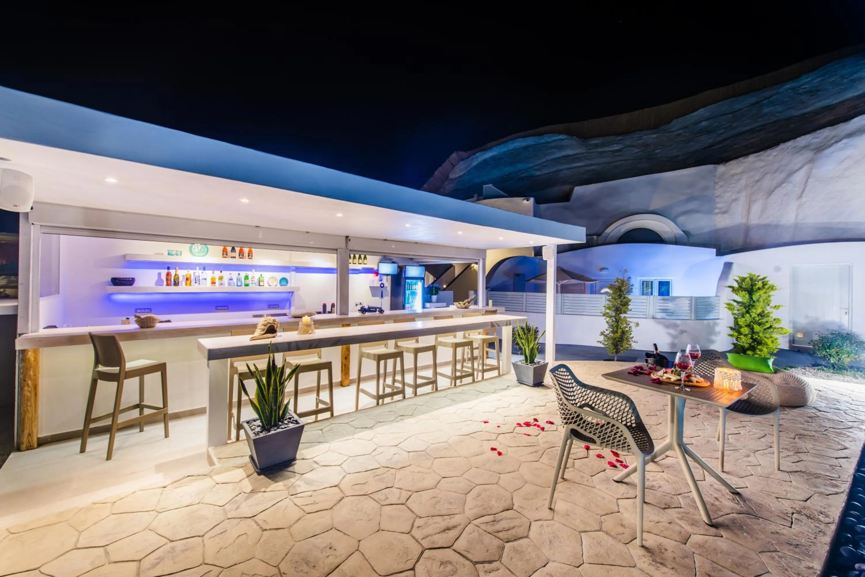 Property building in Santoterra Antigua Suites