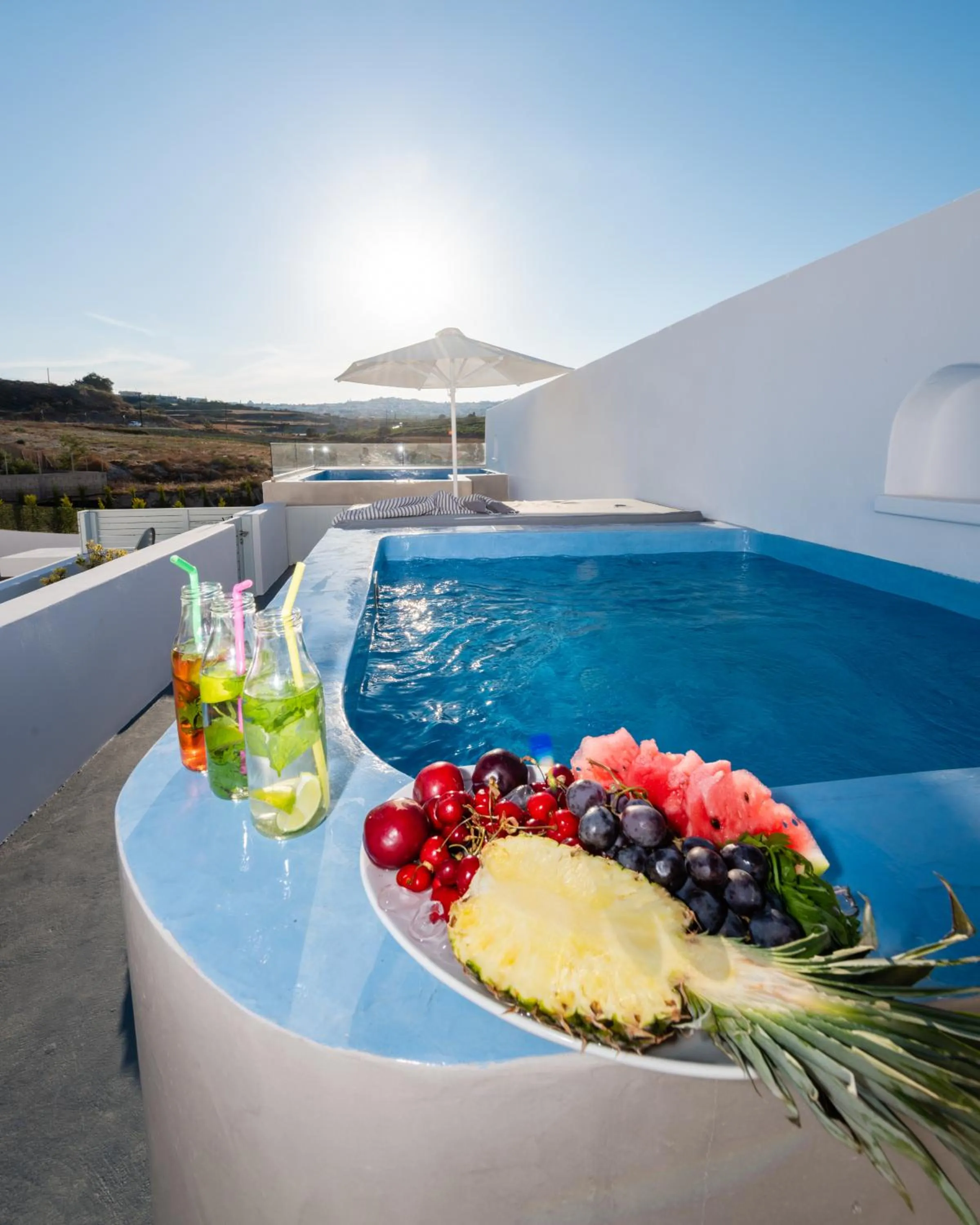 Hot Tub in Santoterra Antigua Suites