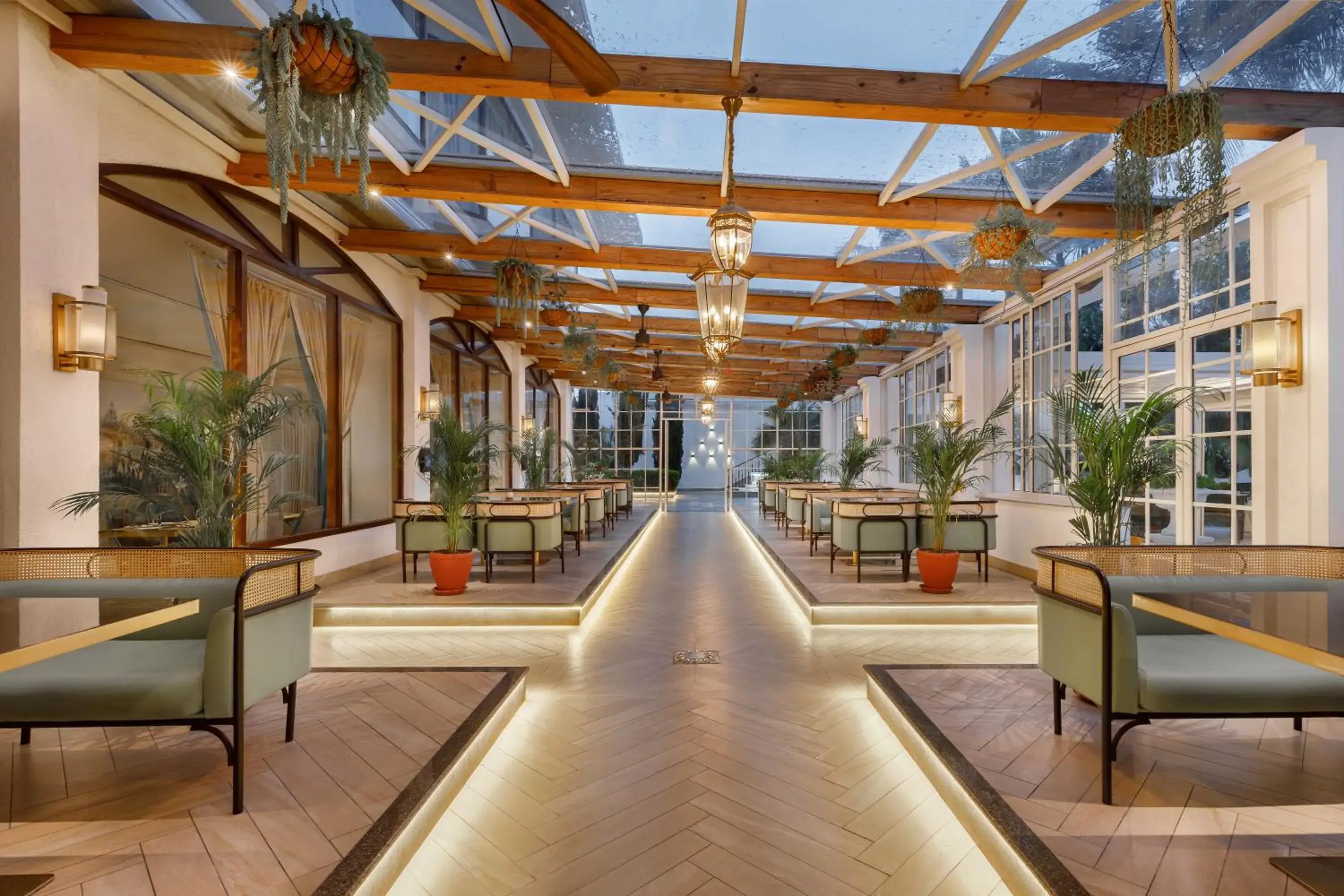 Restaurant/places to eat in Hotel Himalaya Restaurant/places to eat in Hotel Himalaya